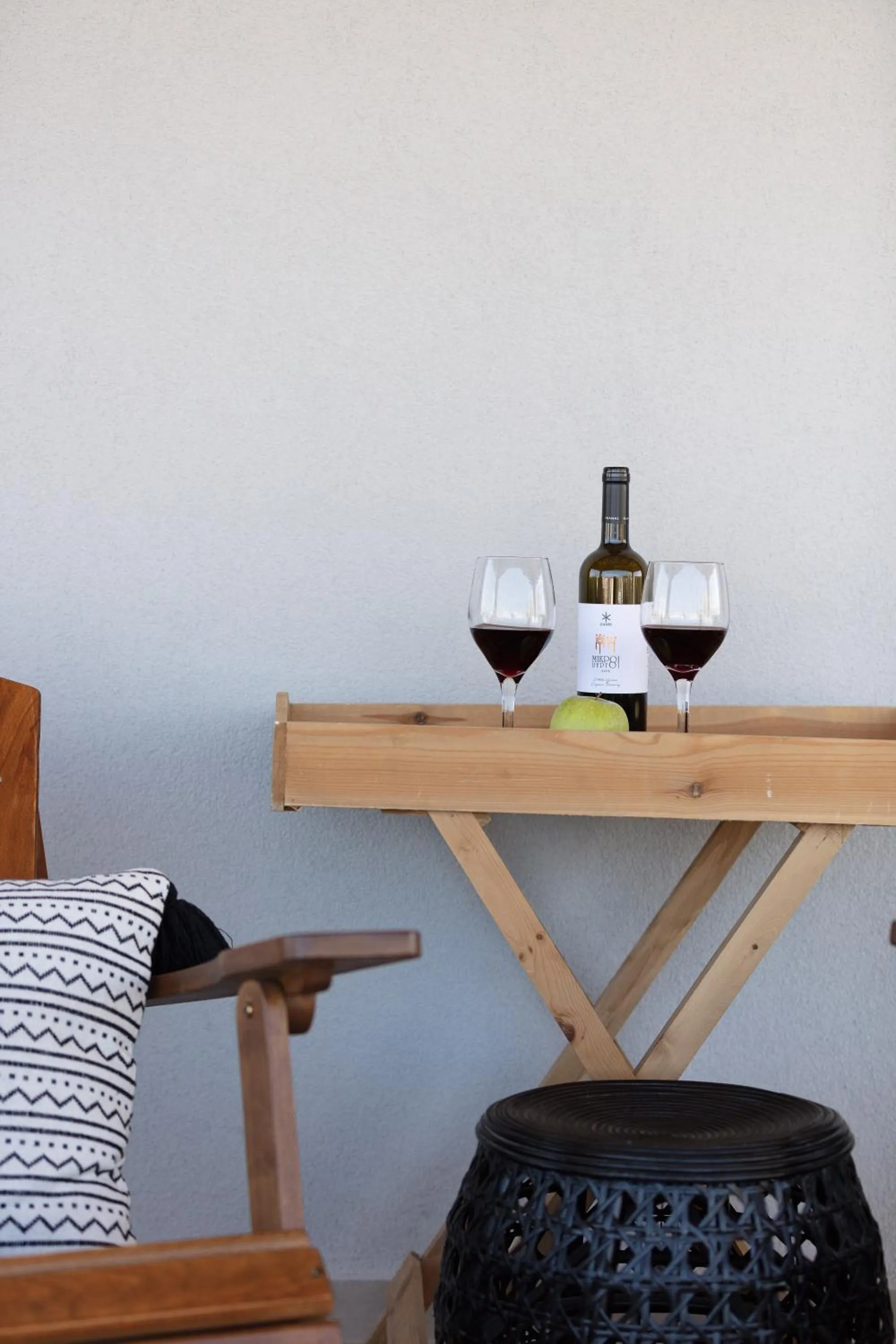 Lines Concept Accommodation