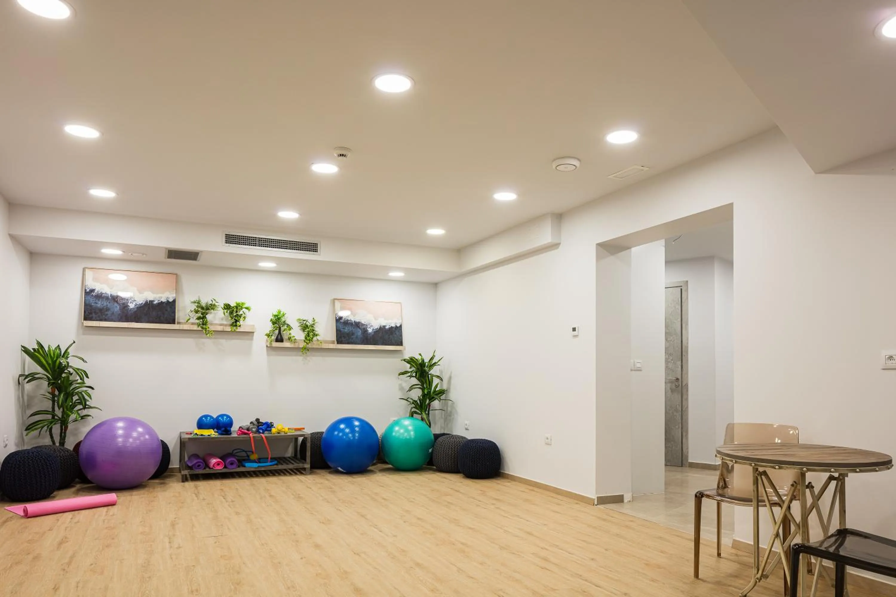 Lines Concept Accommodation