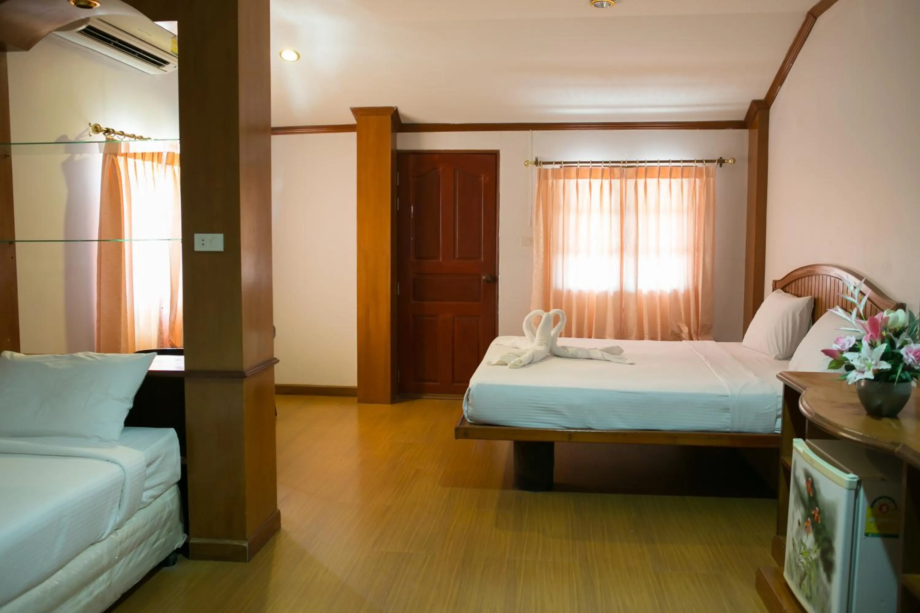 Bed in Haadrin Resort