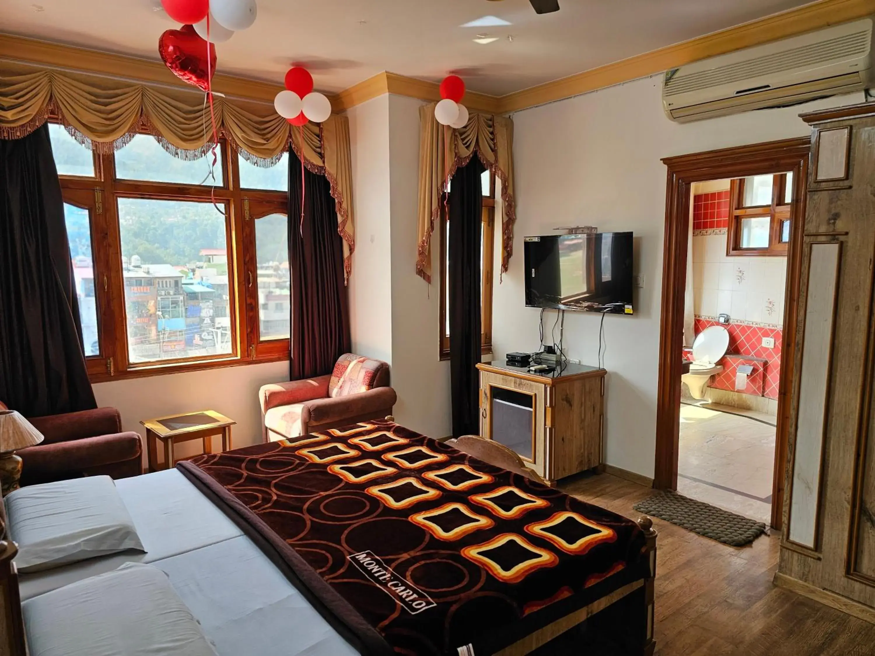 Bed in HOTEL CITY HEART Bed in HOTEL CITY HEART