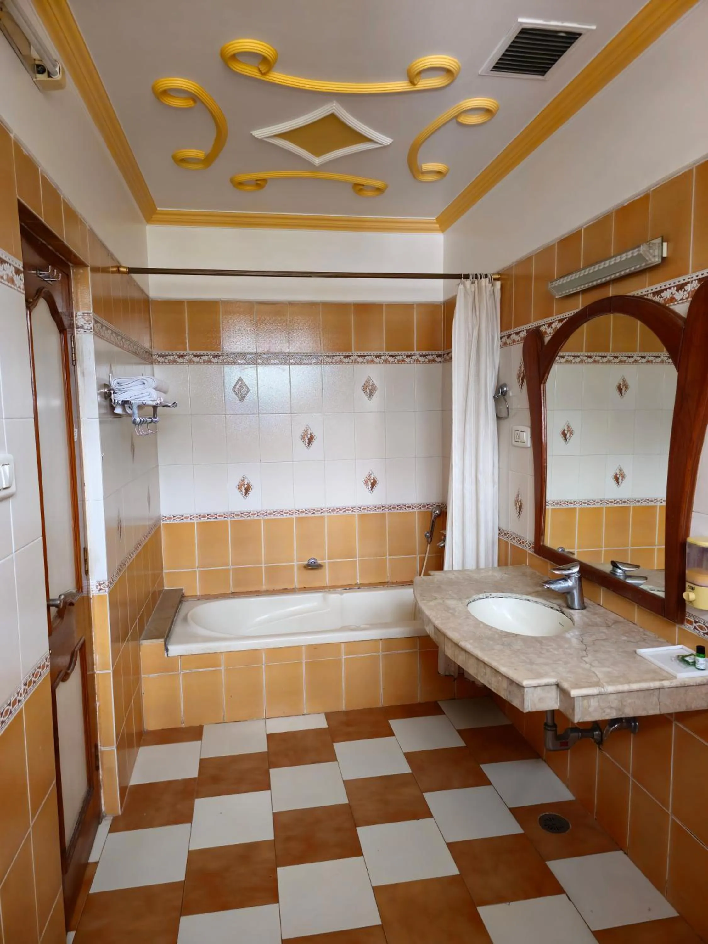 Bathroom in HOTEL CITY HEART