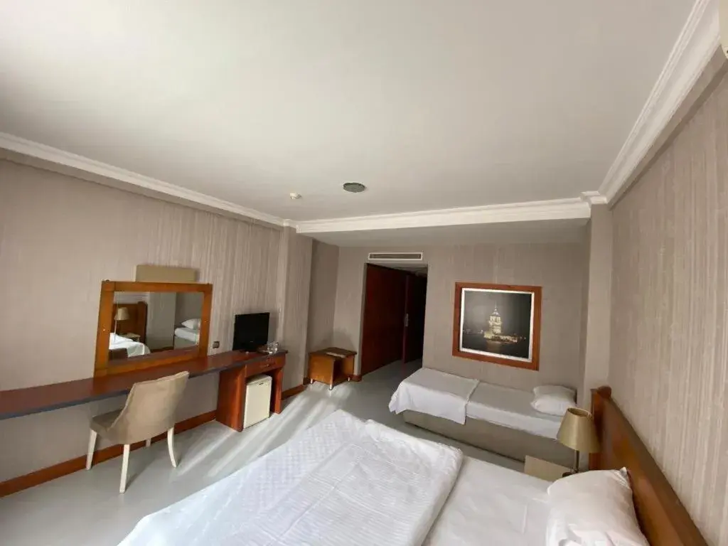 Bed in Green Mount Hotel Bed in Green Mount Hotel