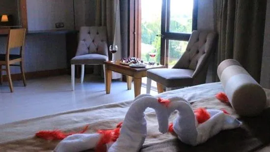 Bed in Green Mount Hotel