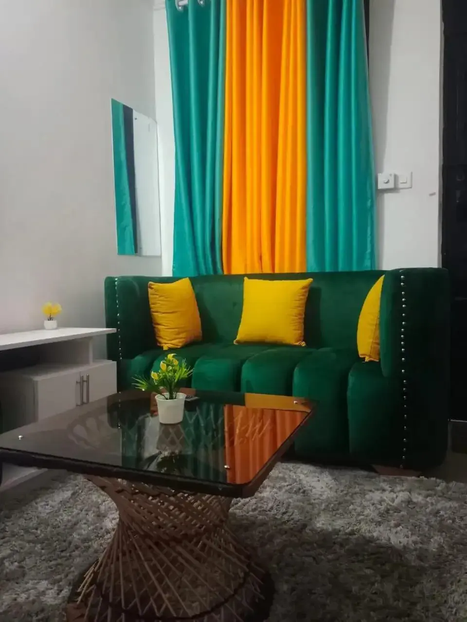 Studio Apartment with Balcony in Royal Studio Apartment Studio Apartment with Balcony in Royal Studio Apartment