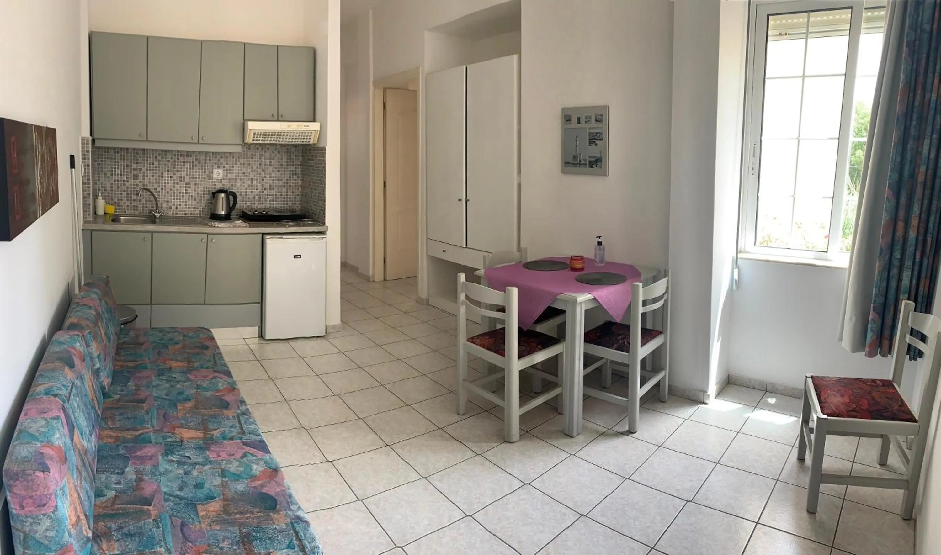 Kitchen or kitchenette in Ermis Suites