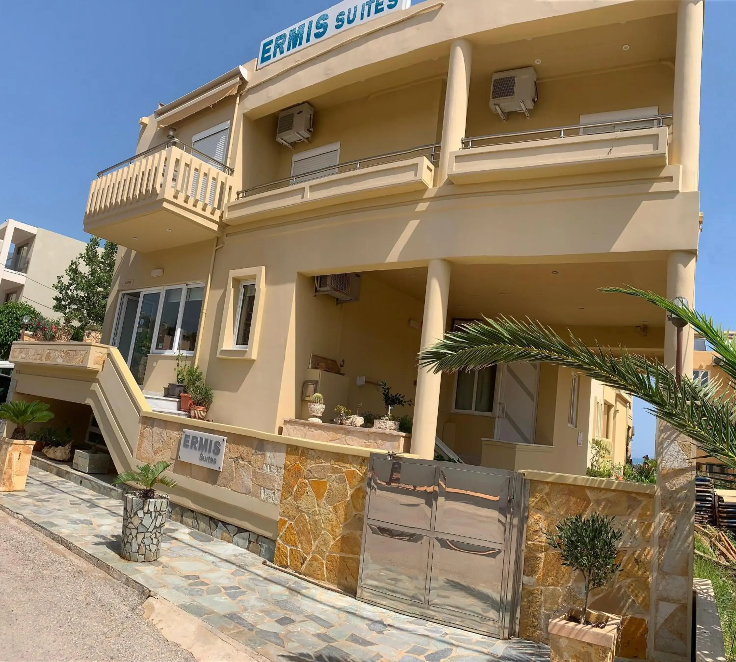 Property building in Ermis Suites Property building in Ermis Suites