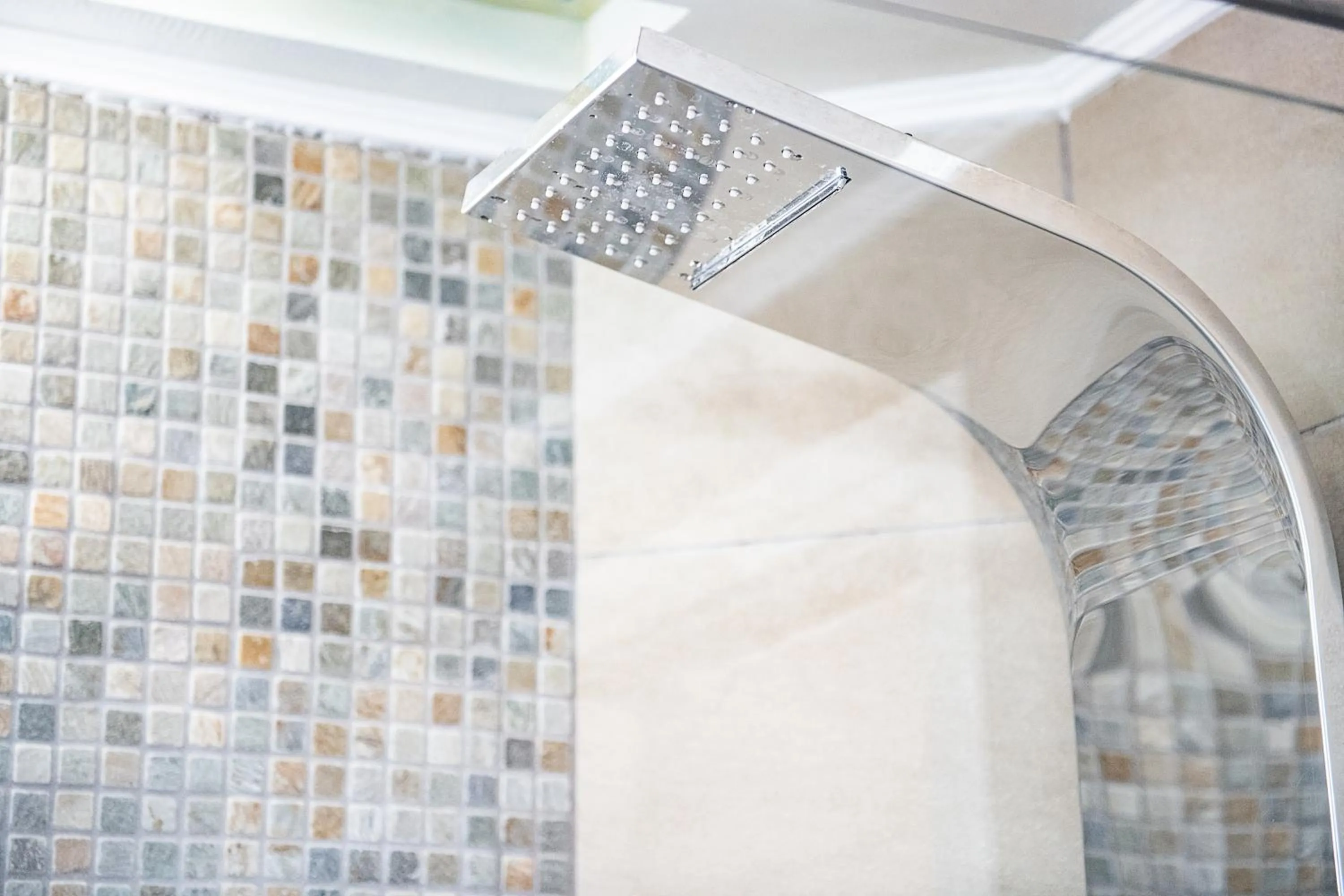 Shower in Kavos Hotel & Suites