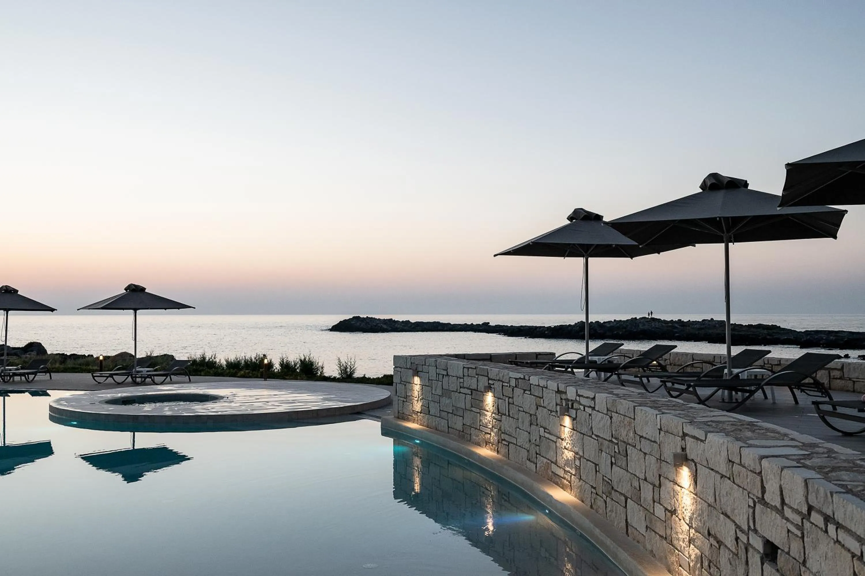 Swimming pool in Kavos Hotel & Suites