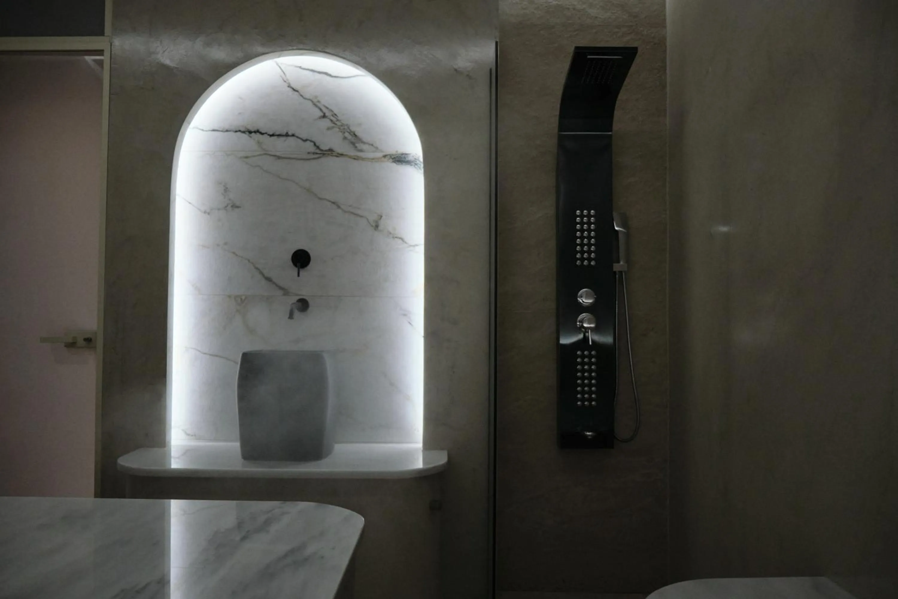 Steam room in Kavos Hotel & Suites