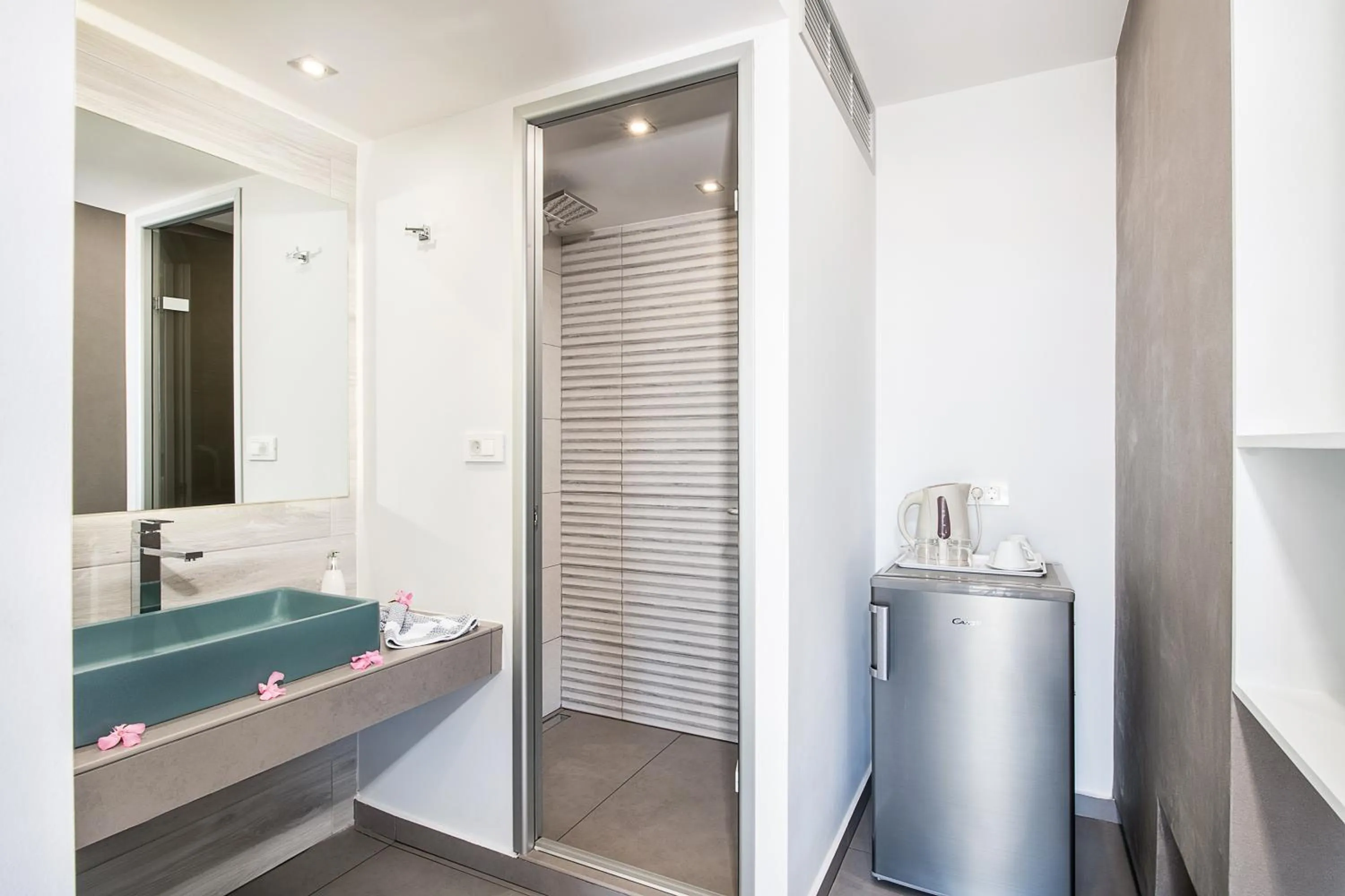 Bathroom in Kavos Hotel & Suites