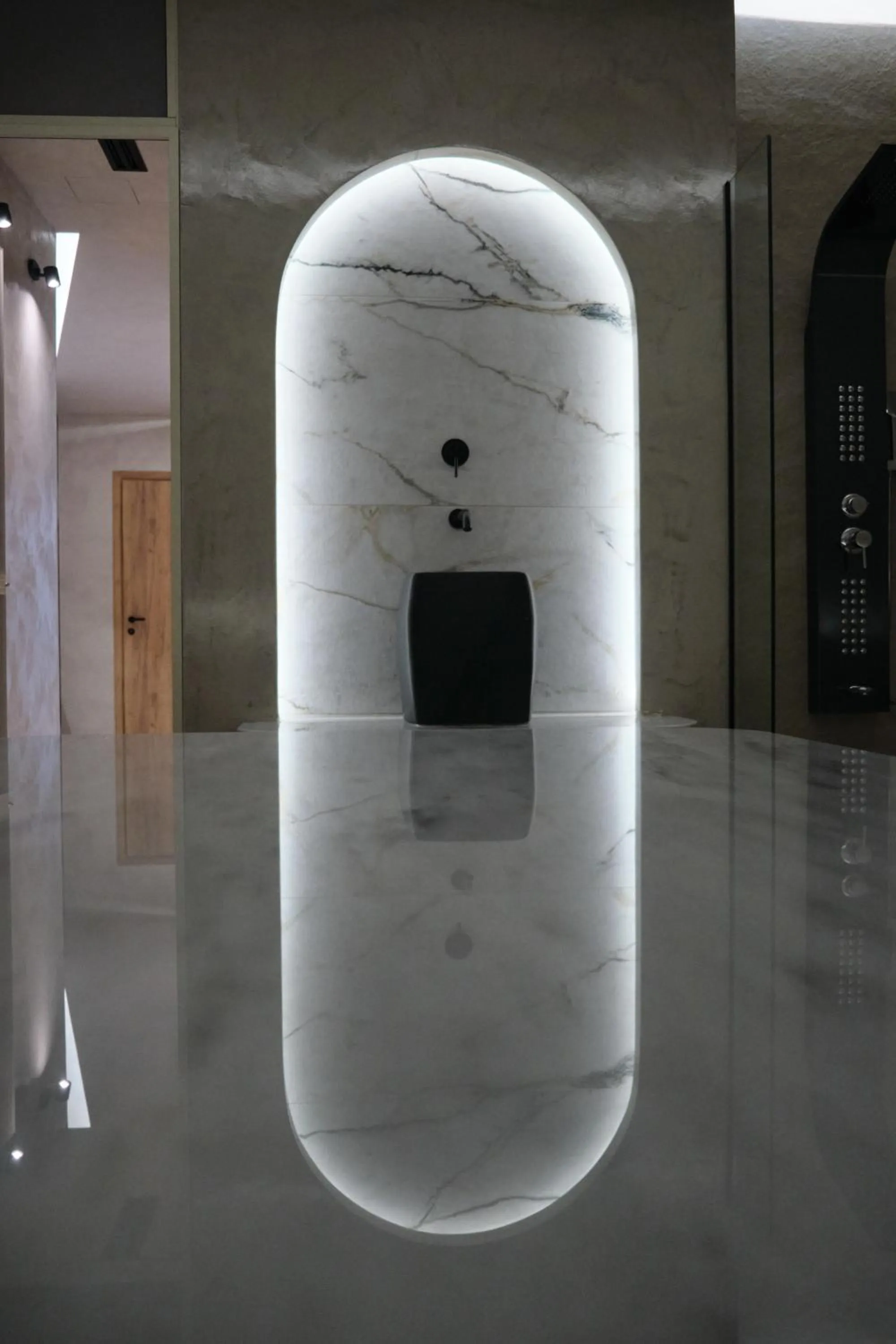 Steam room in Kavos Hotel & Suites