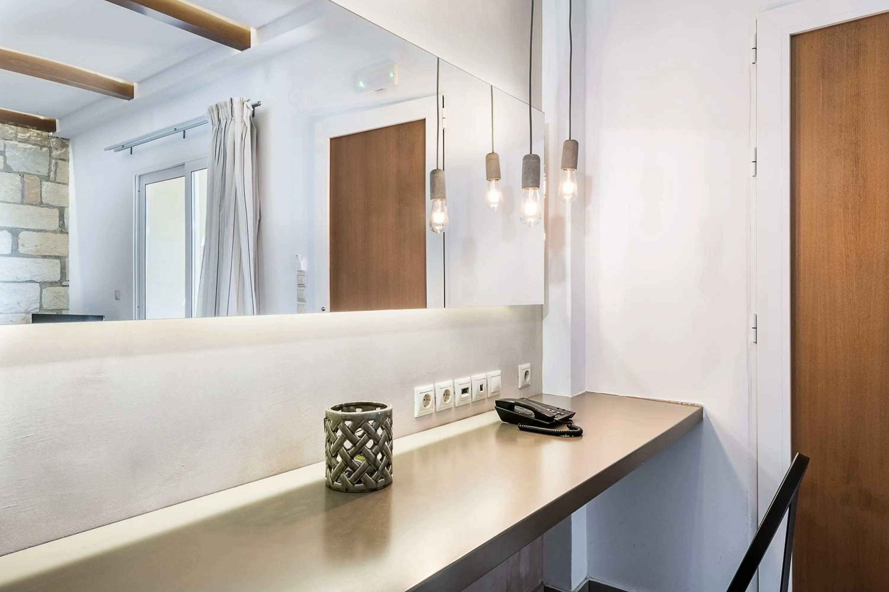 Living room in Kavos Hotel & Suites