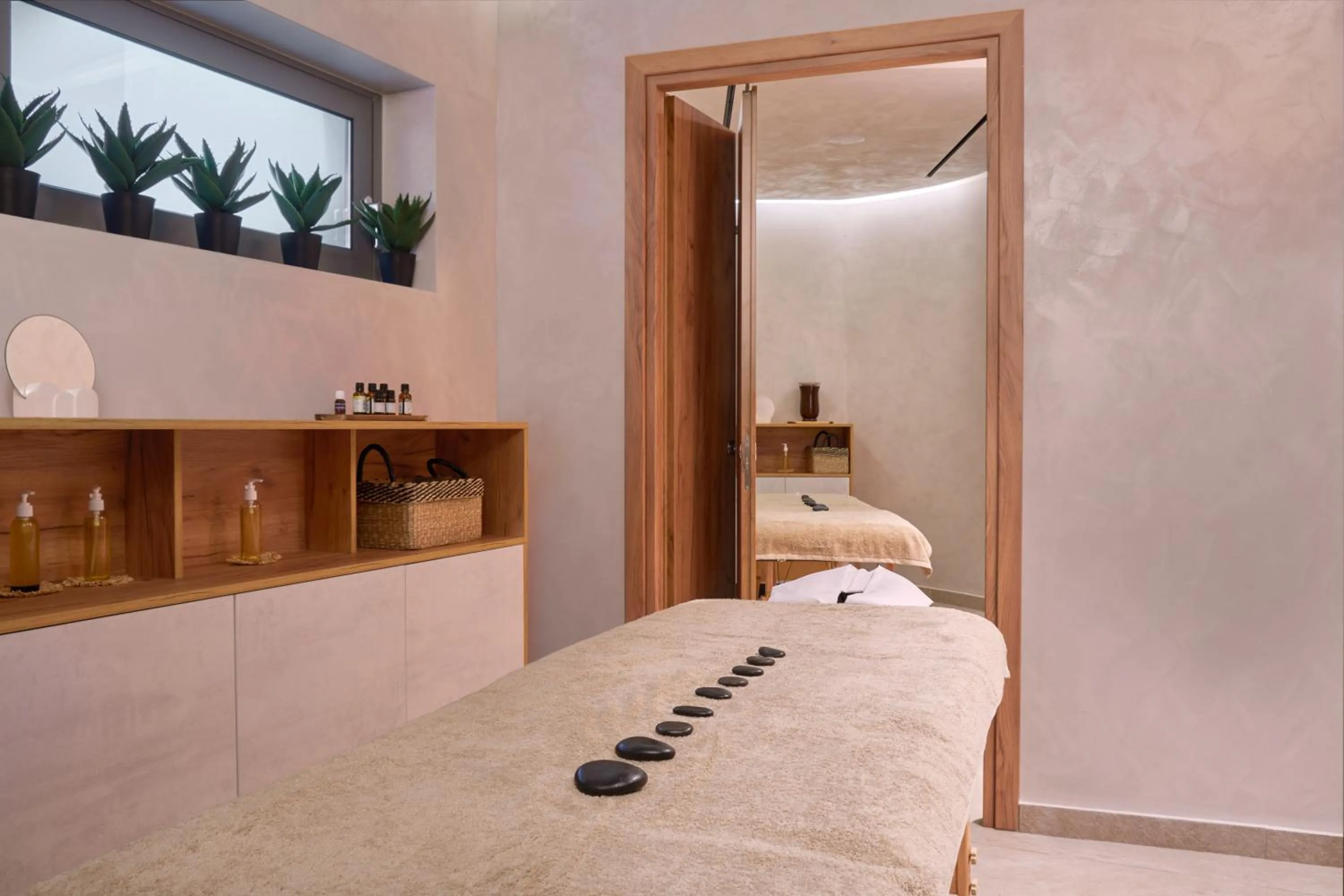 Massage, Bed in Kavos Hotel & Suites