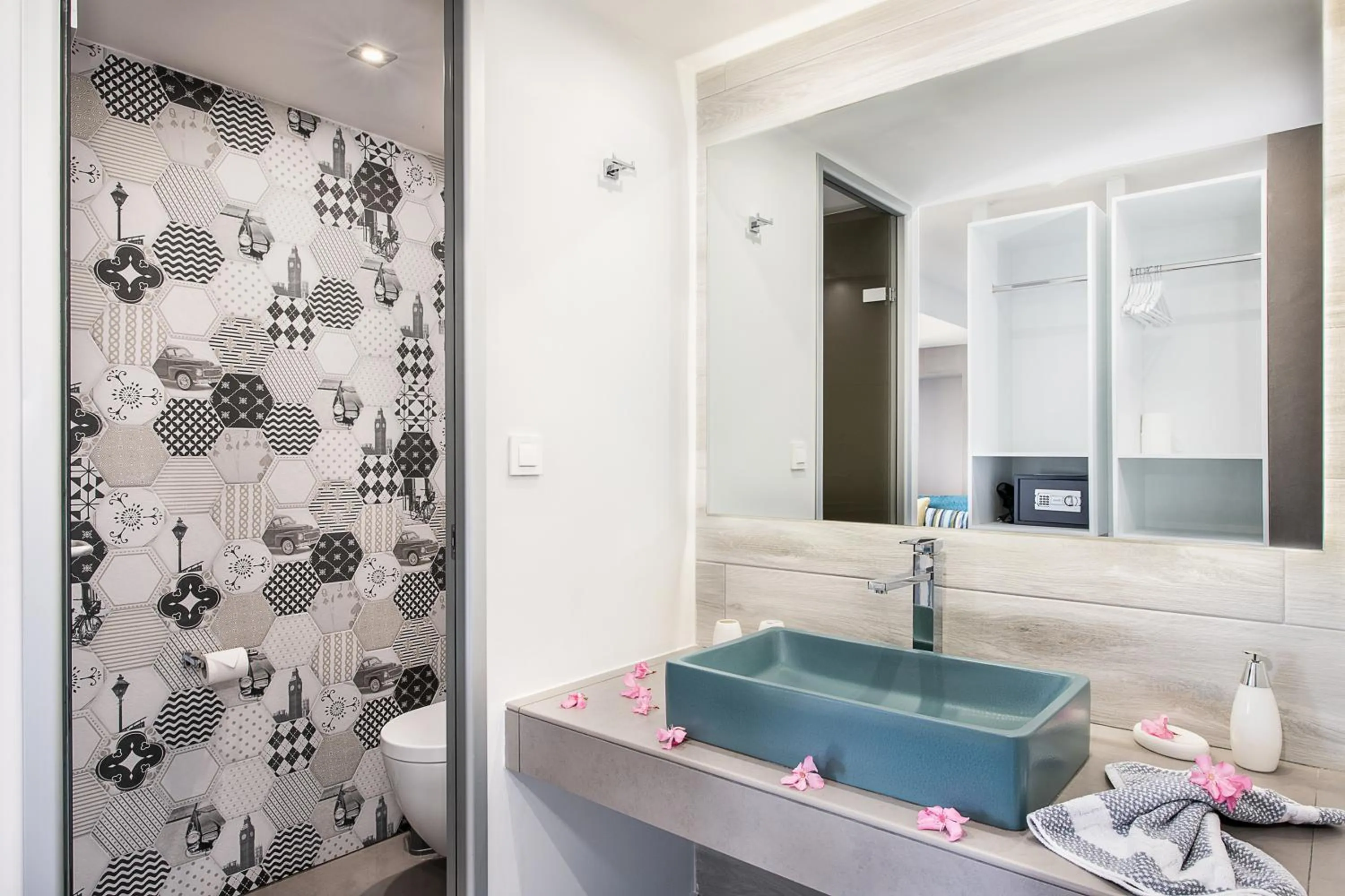 Bathroom in Kavos Hotel & Suites