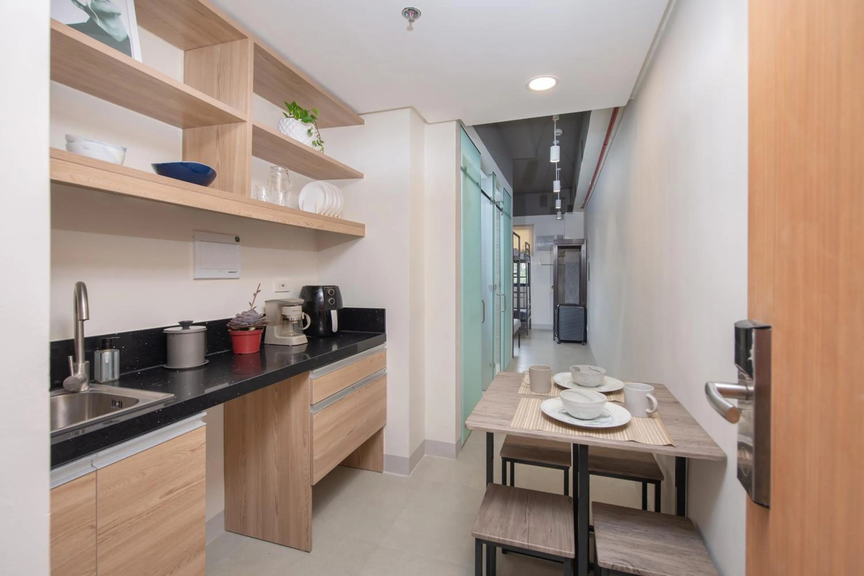 Kitchen or kitchenette in The Grid Co-Living Managed by HII