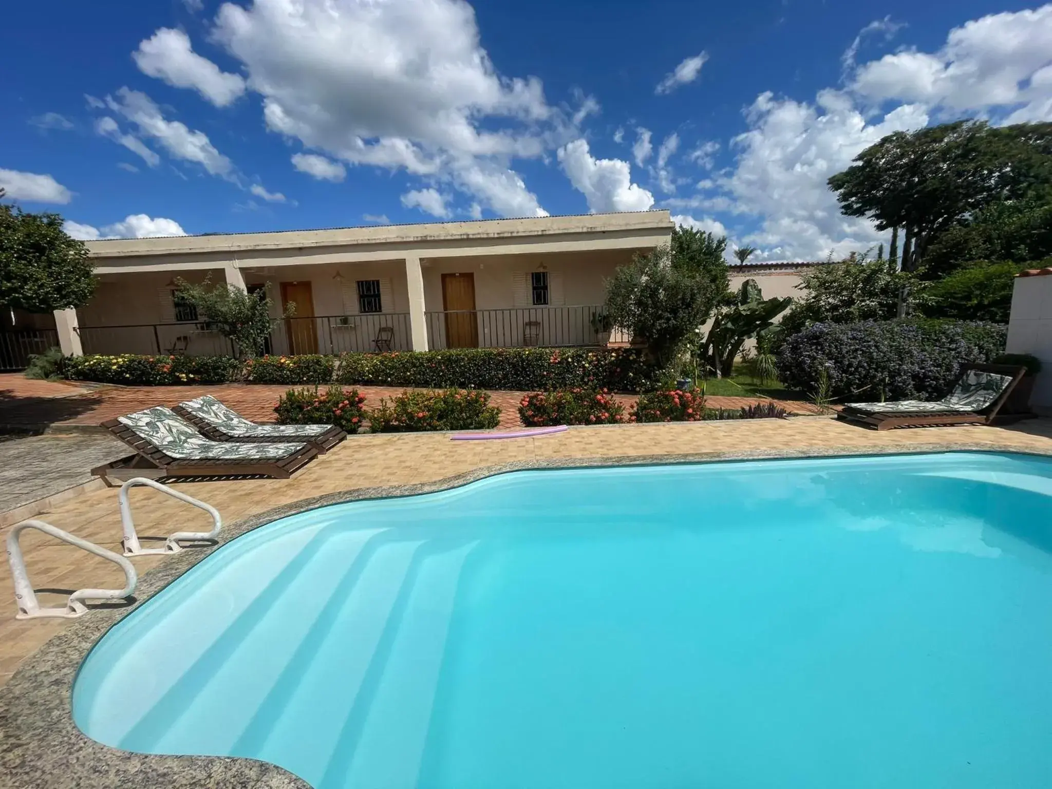 Pool view in Hotel Pousada das Flores Pool view in Hotel Pousada das Flores