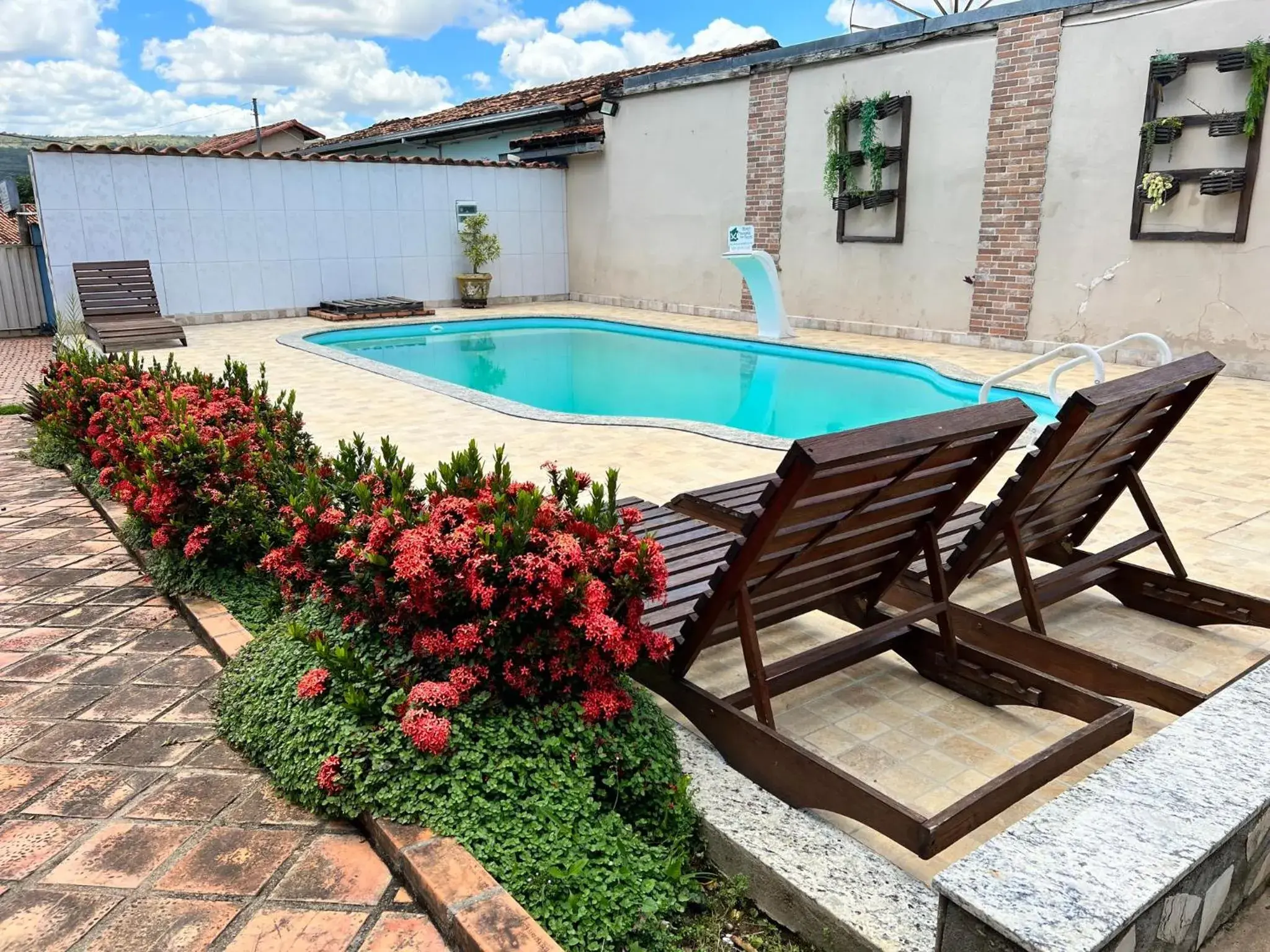 Pool view in Hotel Pousada das Flores Pool view in Hotel Pousada das Flores