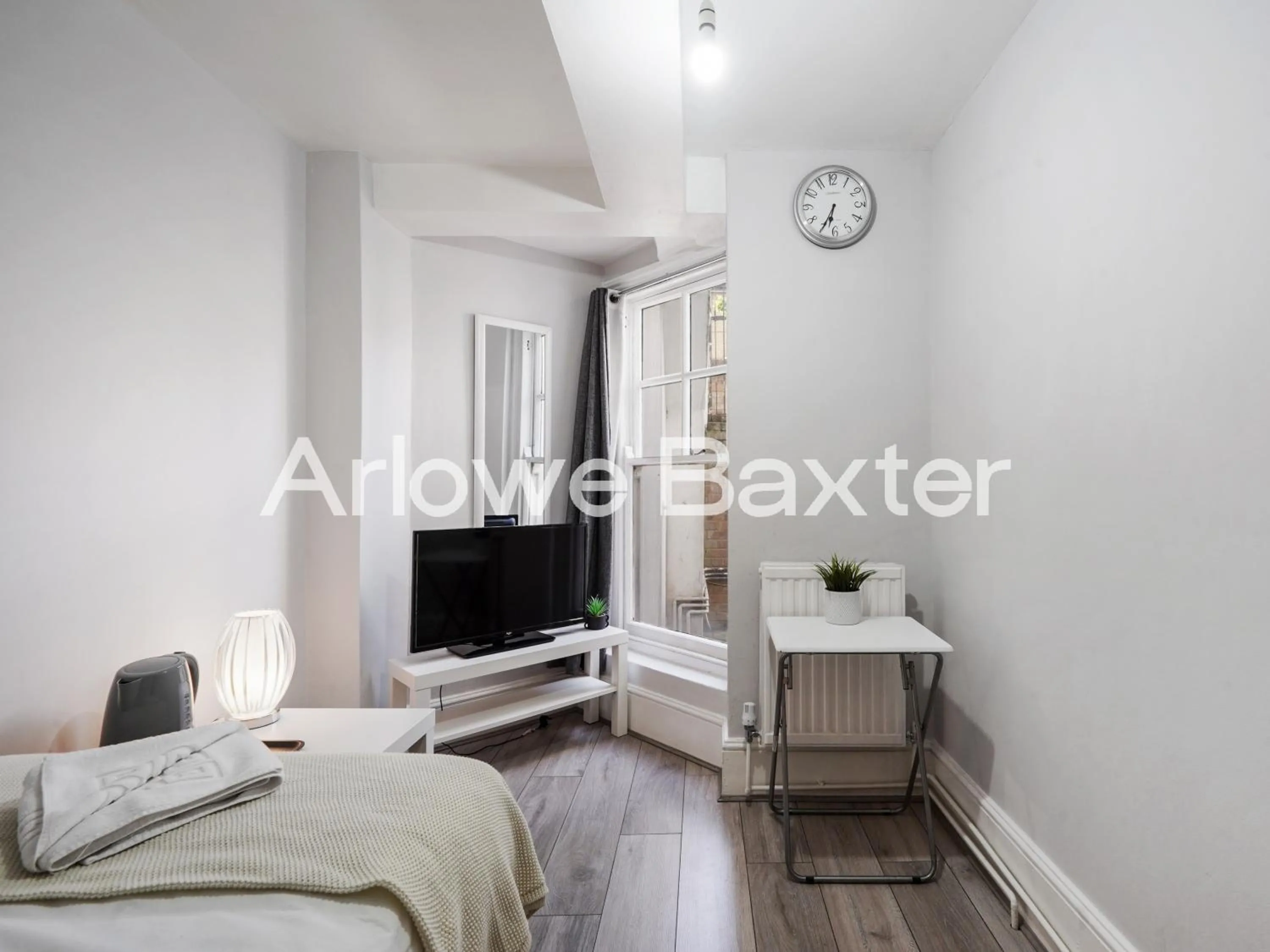 Bed in Hackney Guest Rooms