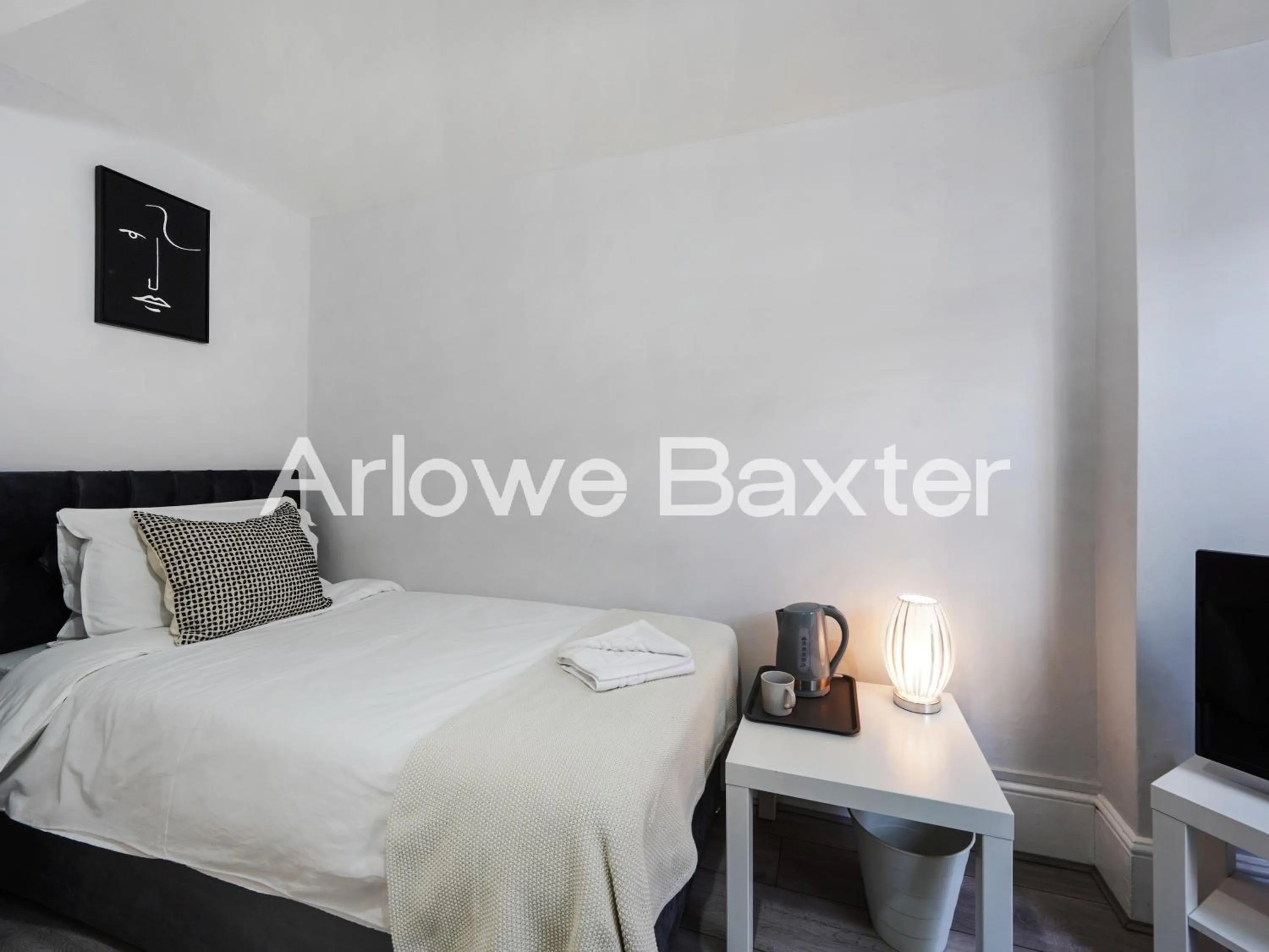 Bed in Hackney Guest Rooms