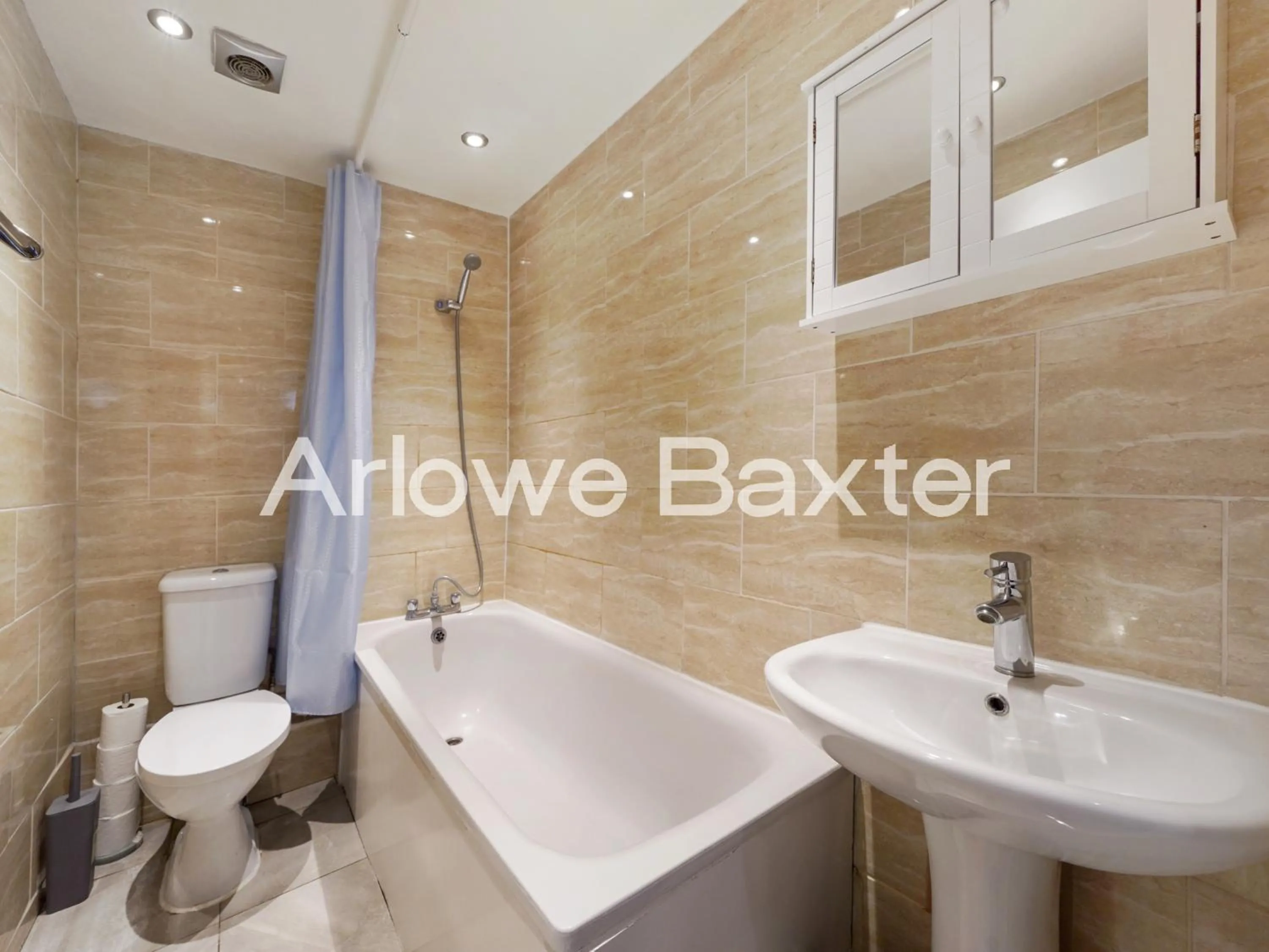 Shower in Hackney Guest Rooms