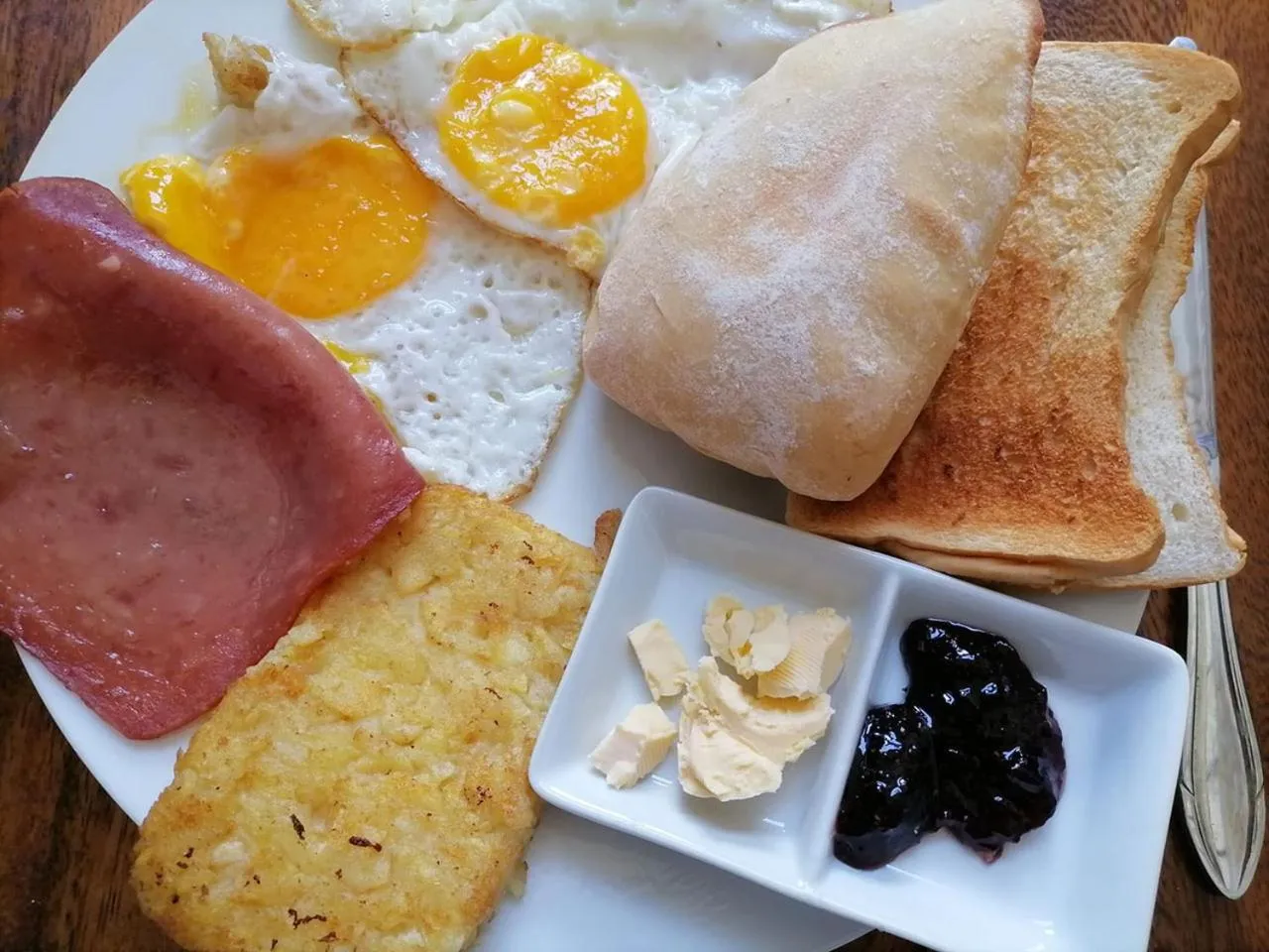 Breakfast in La Bella Swiss Inn