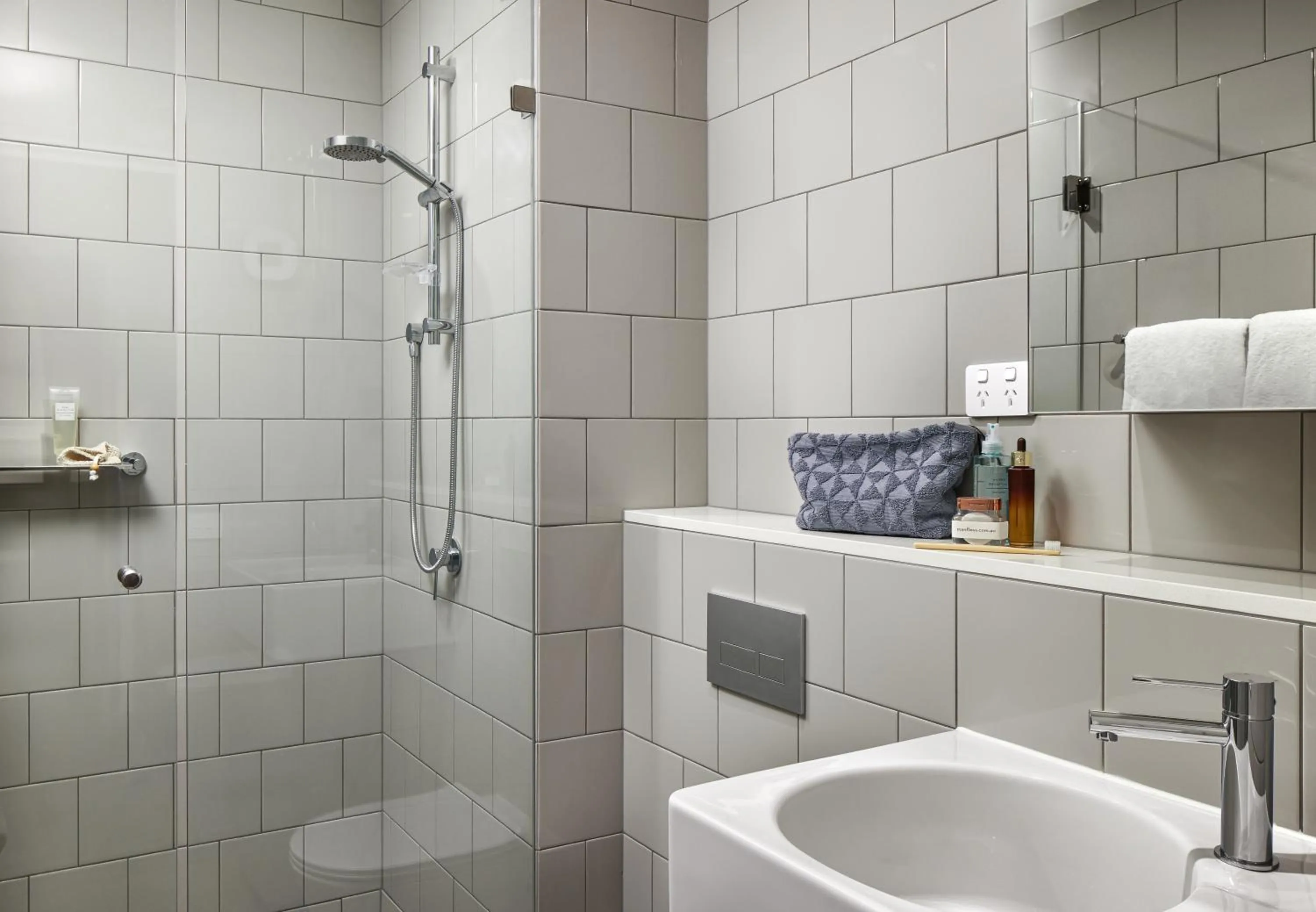 Shower in Punthill Parramatta