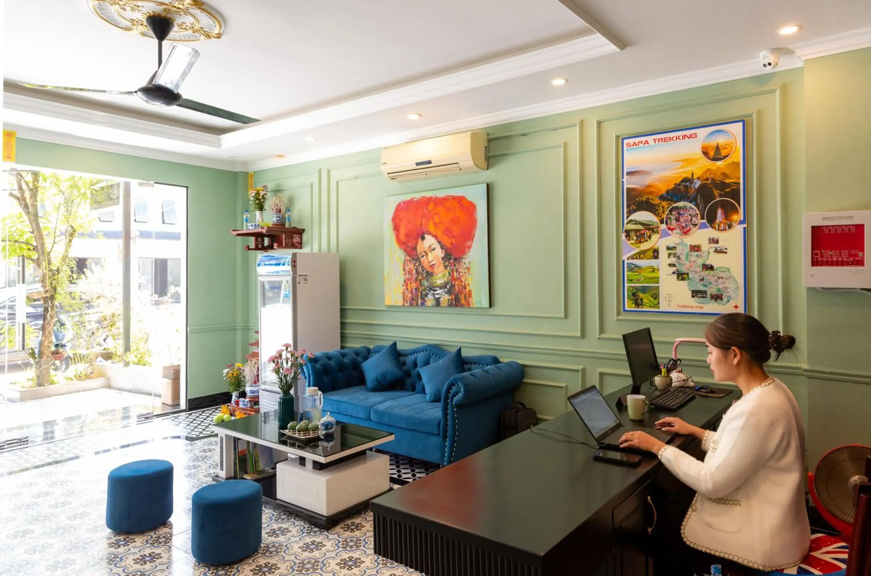 Staff in THE 1903 Sapa Staff in THE 1903 Sapa