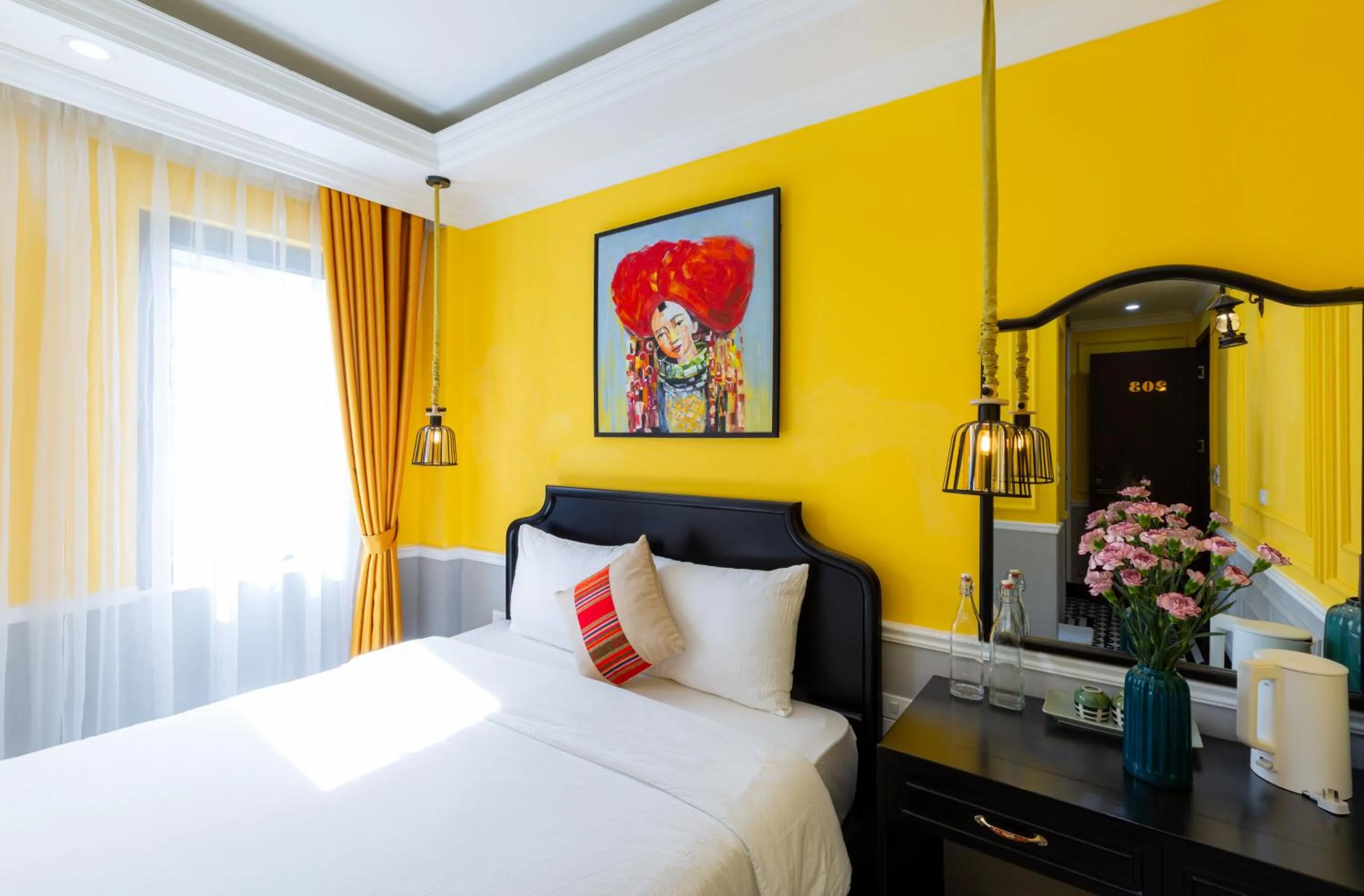 Bed in THE 1903 Sapa