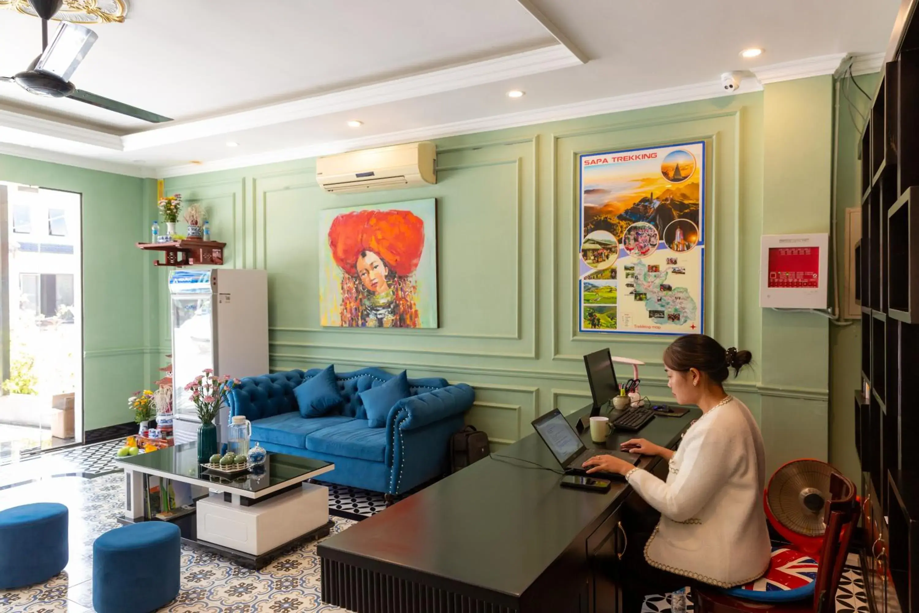 Staff in THE 1903 Sapa Staff in THE 1903 Sapa