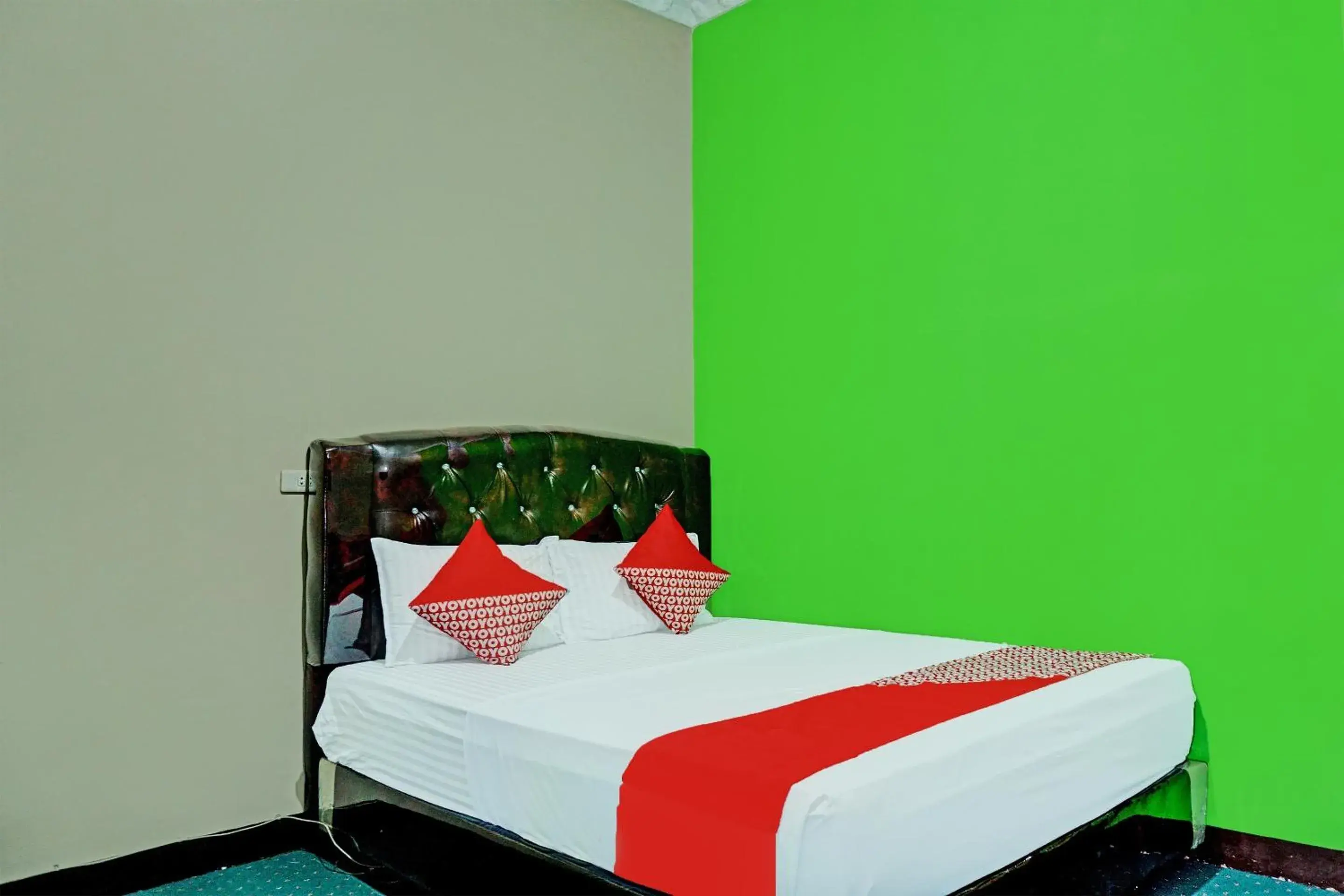 Bedroom, Bed in Hotel O Wisma Inayah Syariah Bedroom, Bed in Hotel O Wisma Inayah Syariah