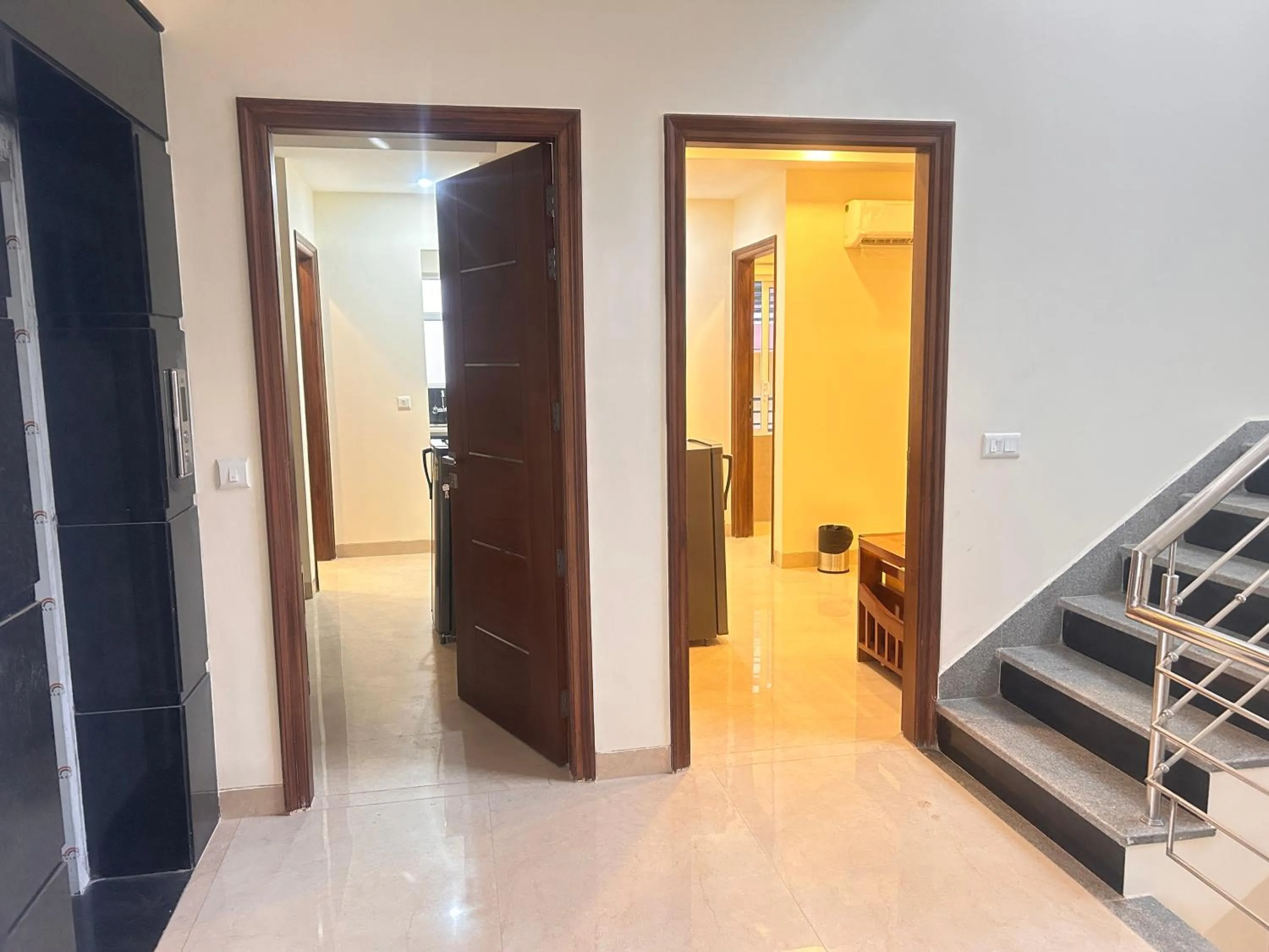 Property building in Lime Tree 1BHK Serviced Apartment - Medanta Medicity, Gurgaon