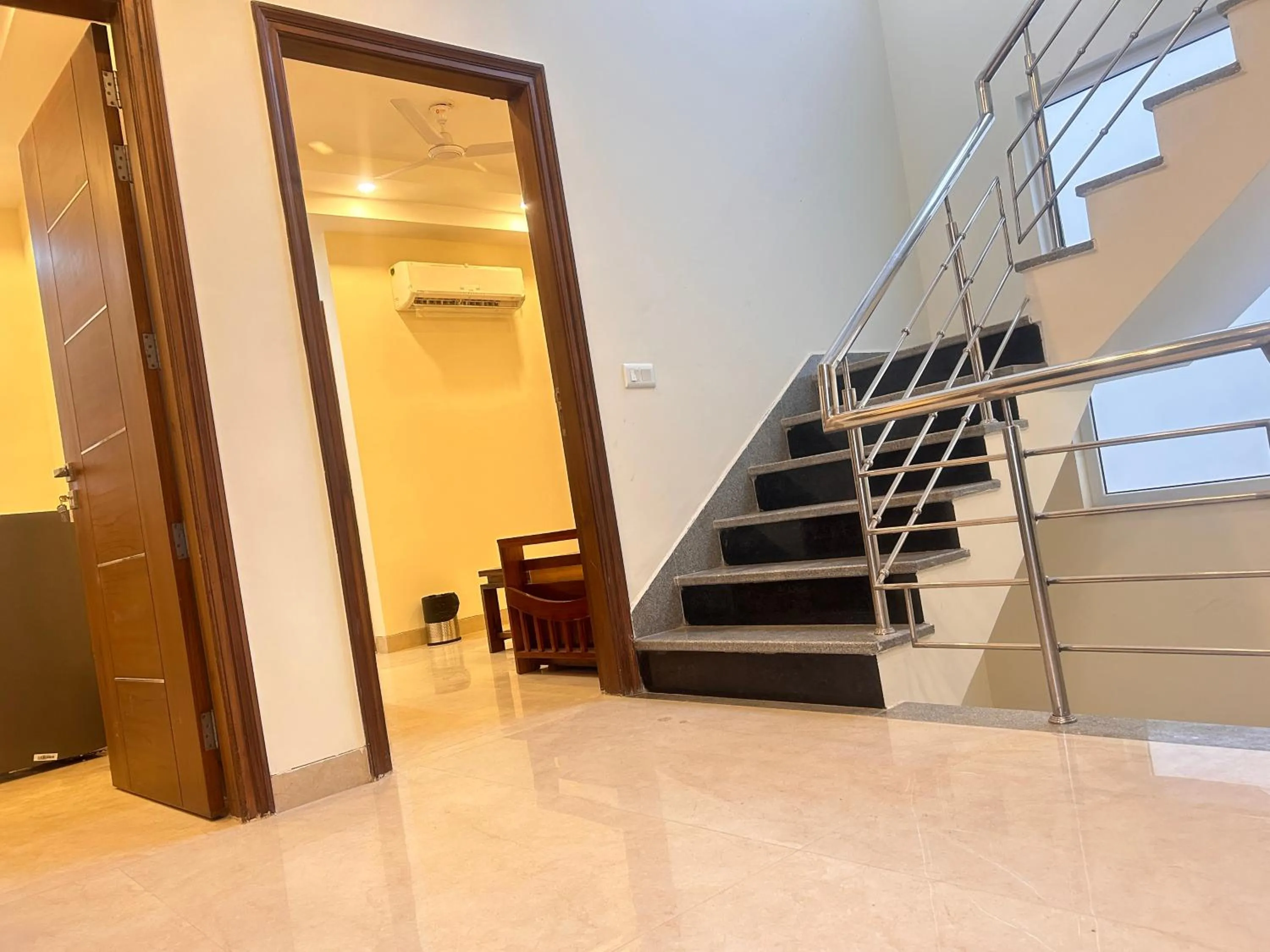 Property building in Lime Tree 1BHK Serviced Apartment - Medanta Medicity, Gurgaon