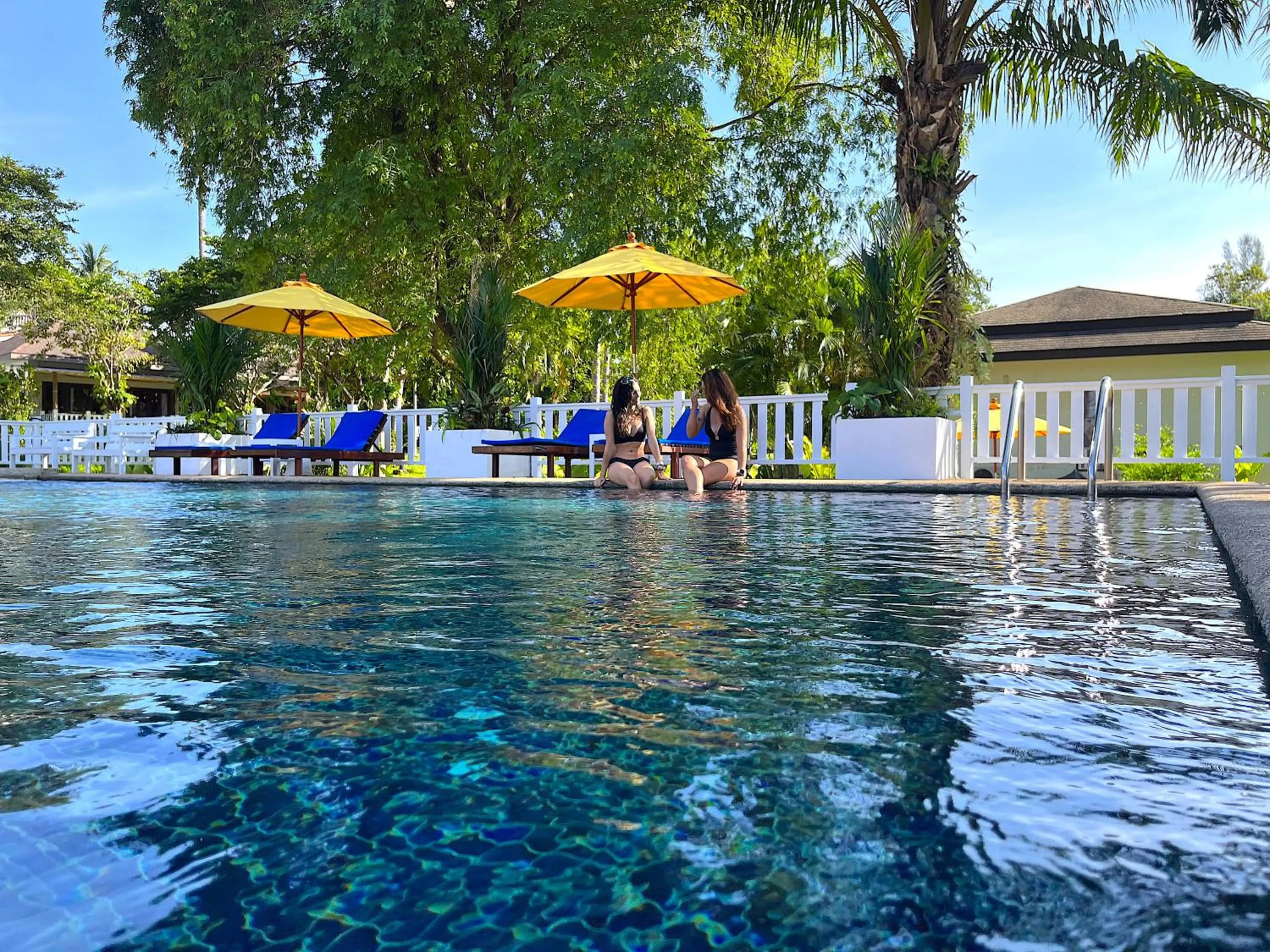 Swimming pool in Treeya Lanta