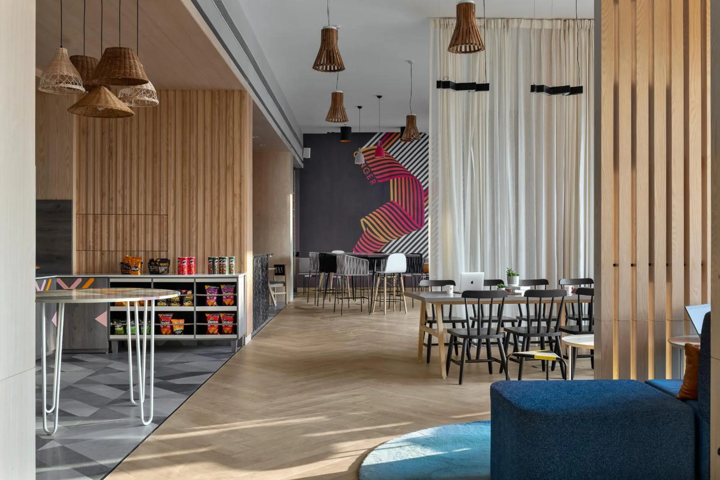 Restaurant/places to eat in Ginger Chandigarh, Zirakpur