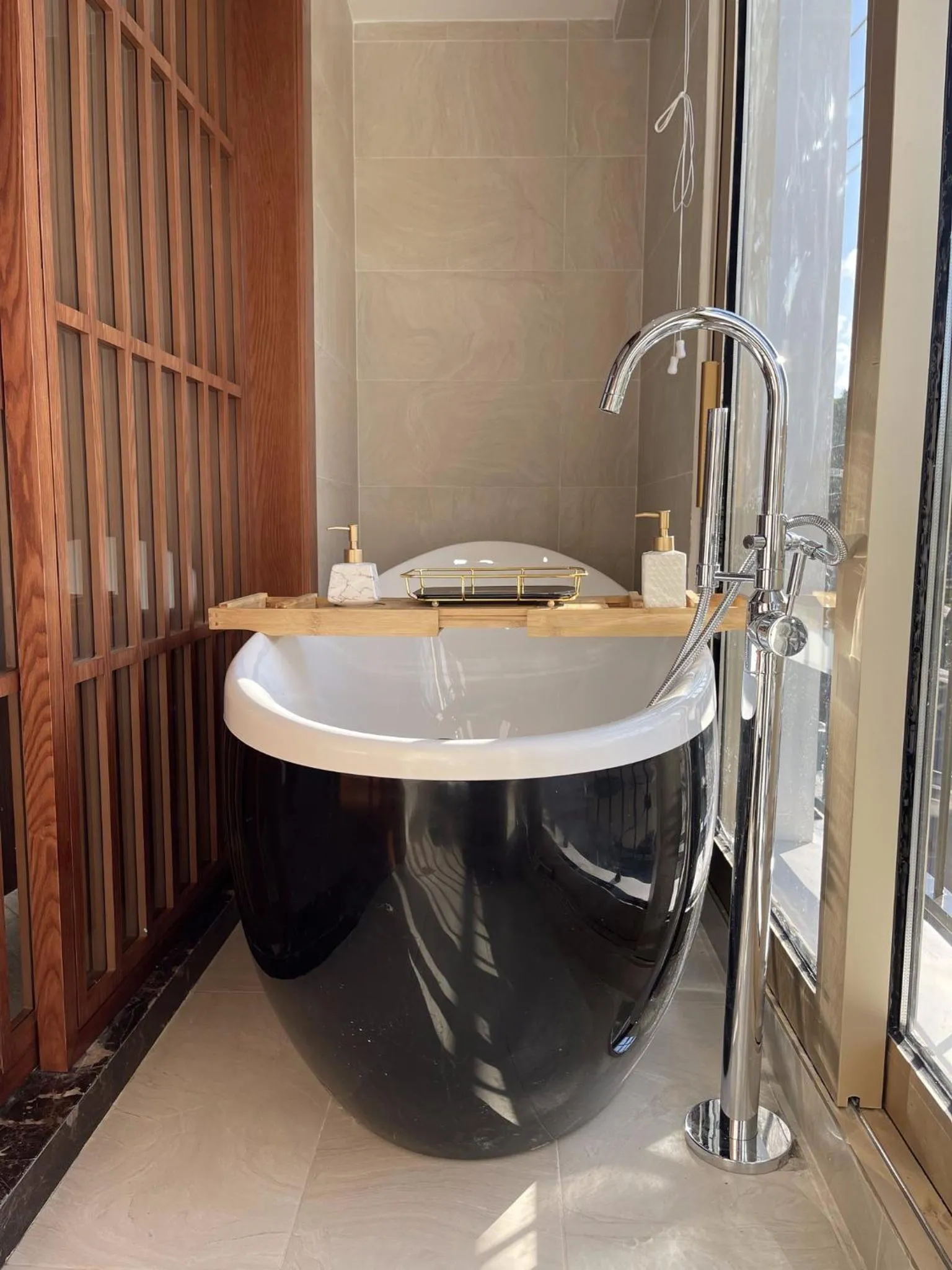 Bath in Ngon Avatar Hotel