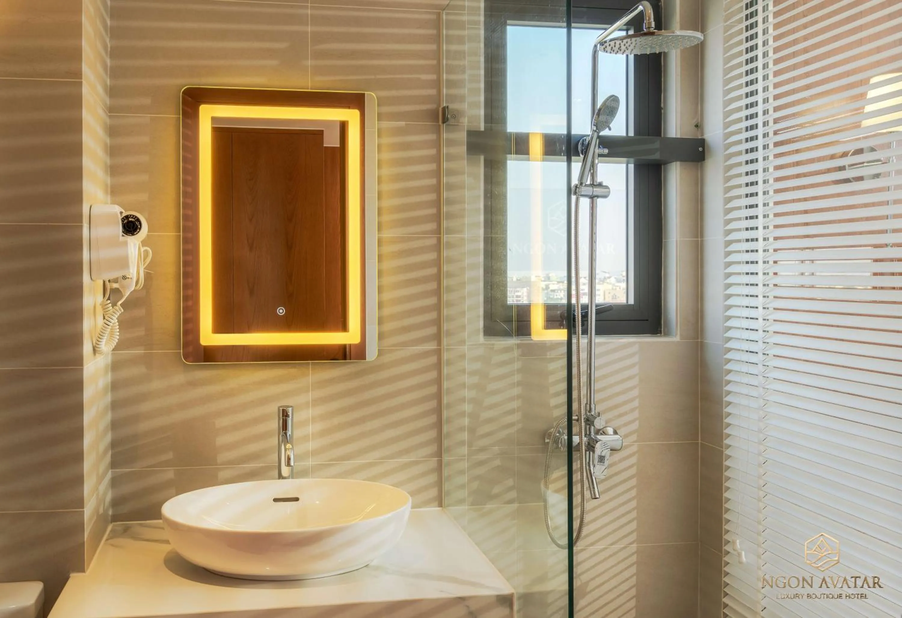 Bathroom in Ngon Avatar Hotel