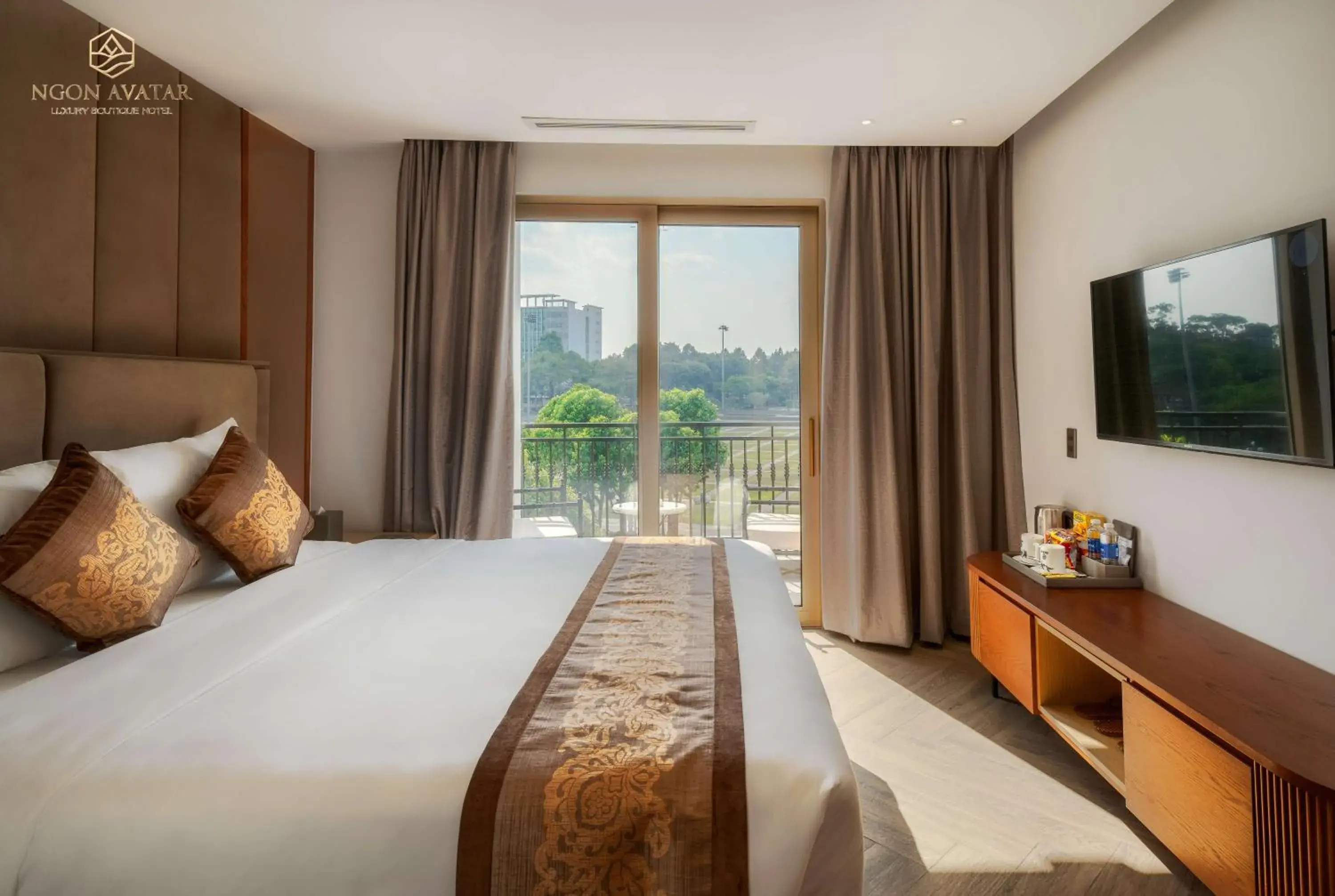 King Room with Balcony - single occupancy in Ngon Avatar Hotel King Room with Balcony - single occupancy in Ngon Avatar Hotel