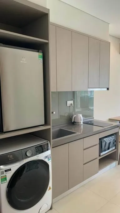 The Song, Luxury apartment