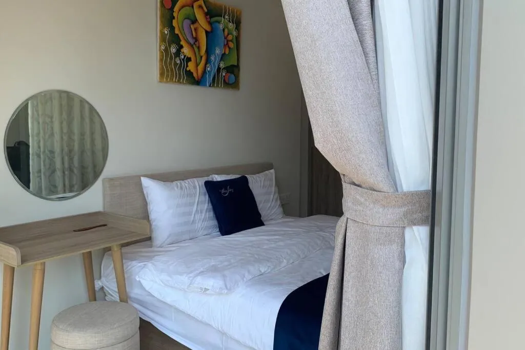 The Song, Luxury apartment