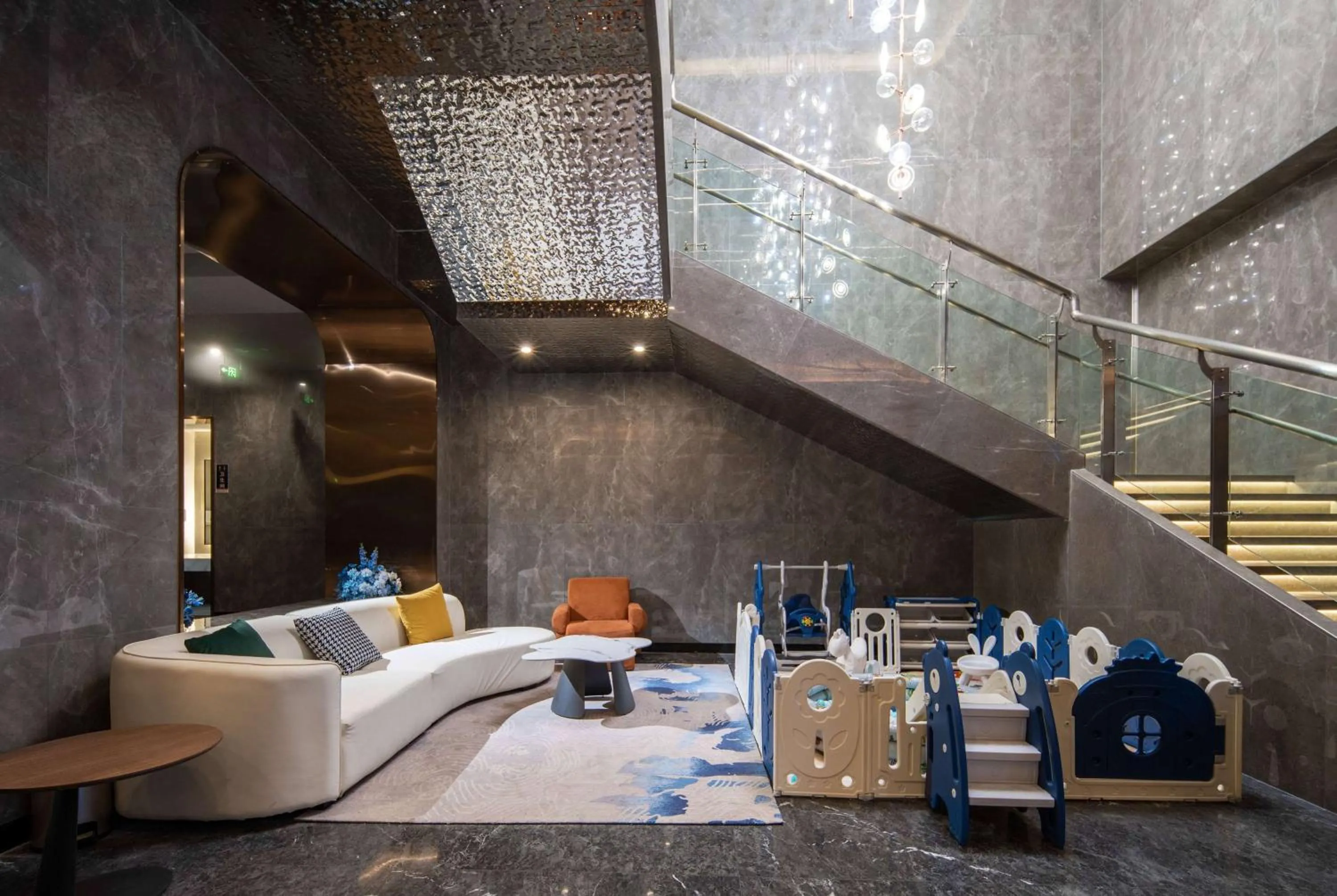 Restaurant/places to eat in Days Hotel by Wyndham Chongqing Chenjiaping