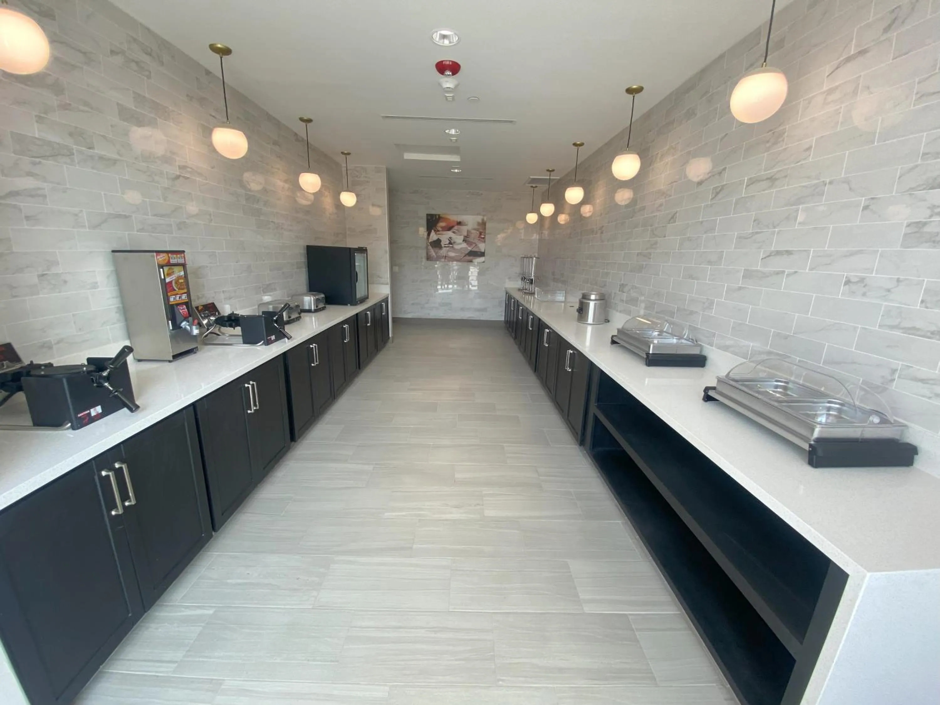 Breakfast in La Quinta Inn & Suites by Wyndham Yucaipa