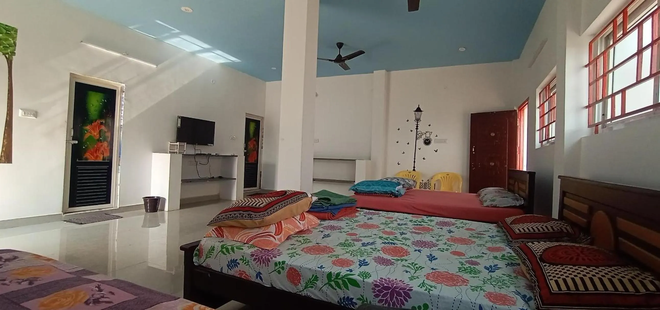 Bed in Hotel Five Laurels