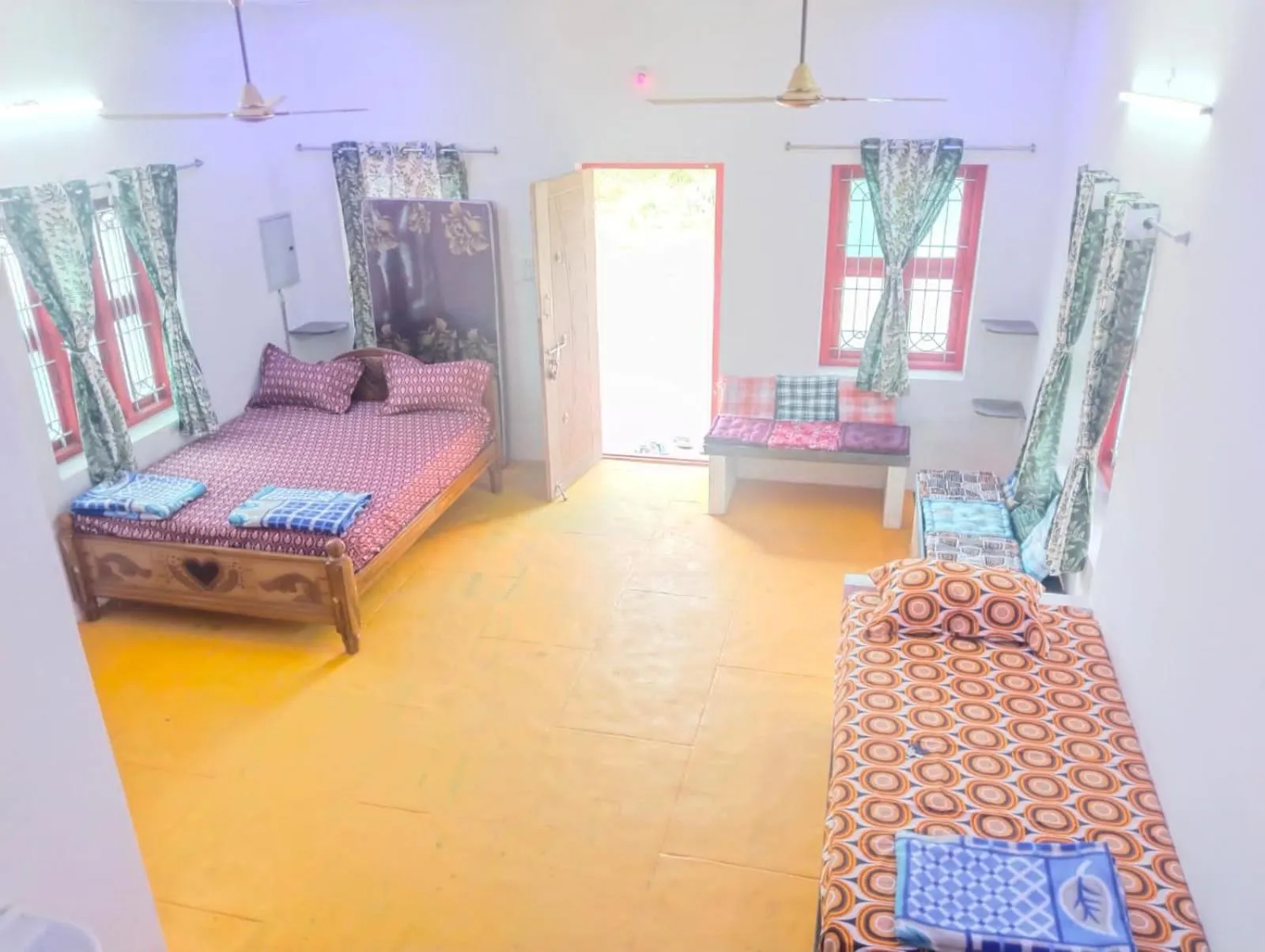 Bed in Hotel Five Laurels