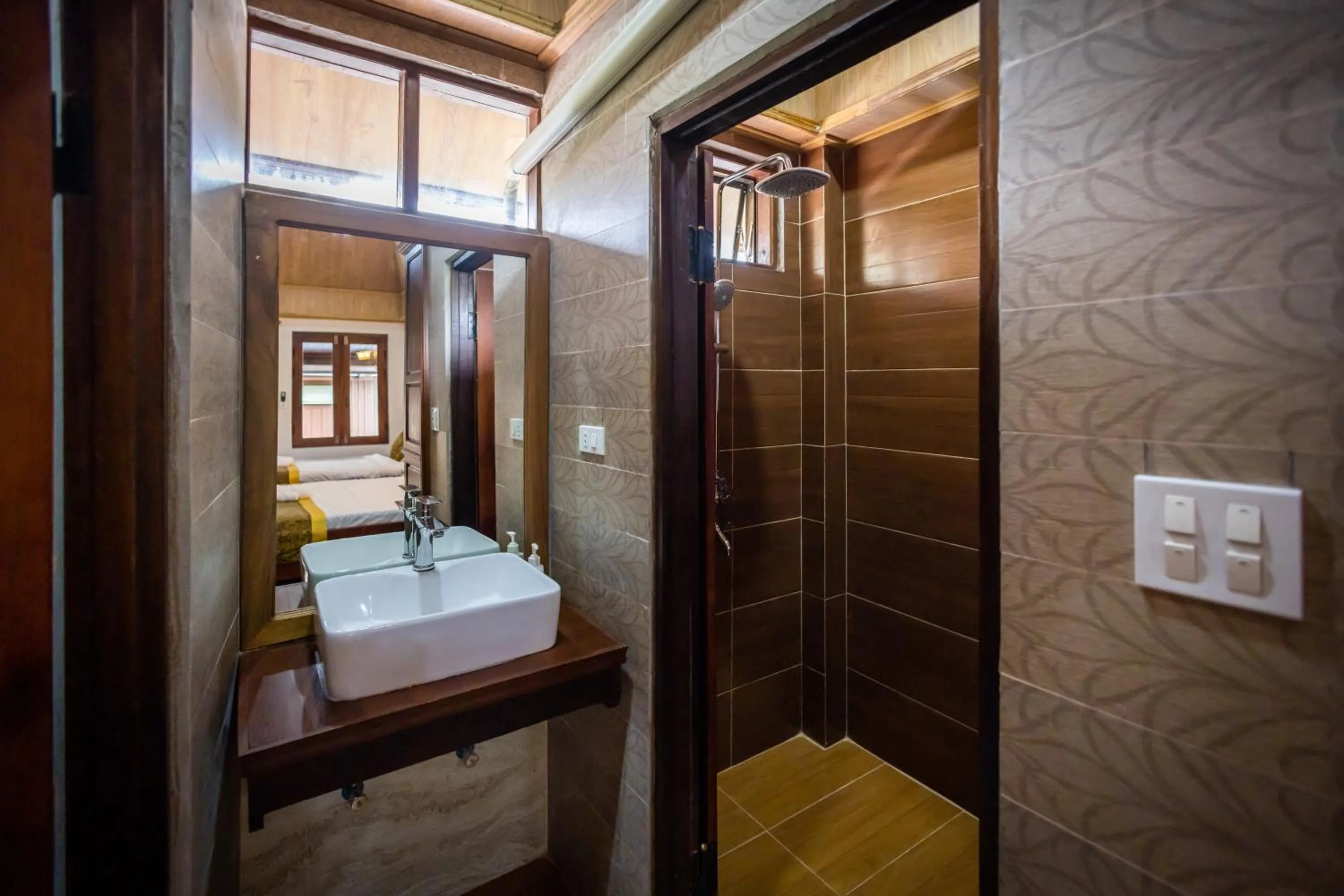 Bathroom, Bed in Villa Mira Heritage