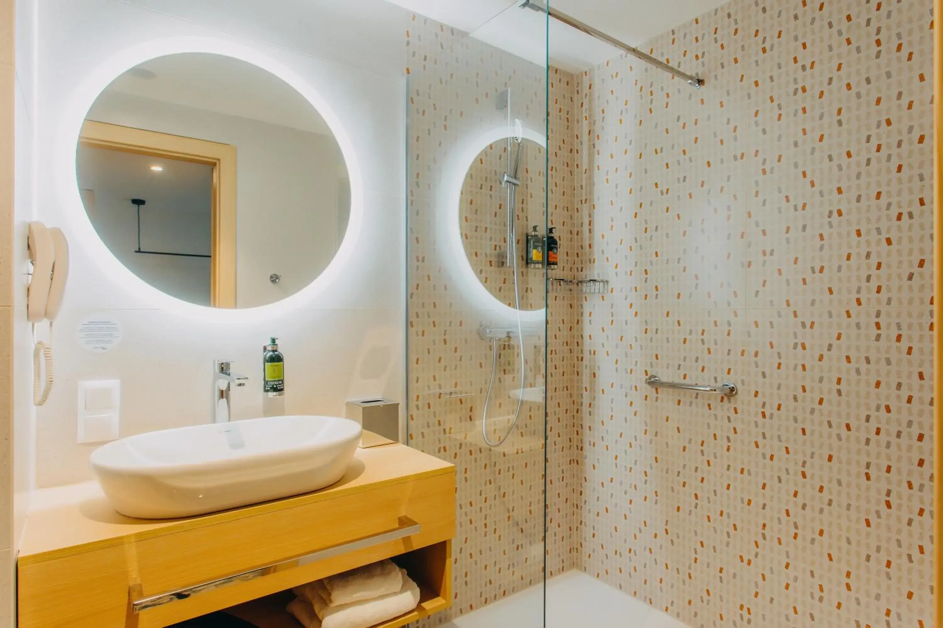 Family Apartment (2 bedrooms + living room) - uncategorized in Hotel Linea Mare Family Apartment (2 bedrooms + living room) - uncategorized in Hotel Linea Mare