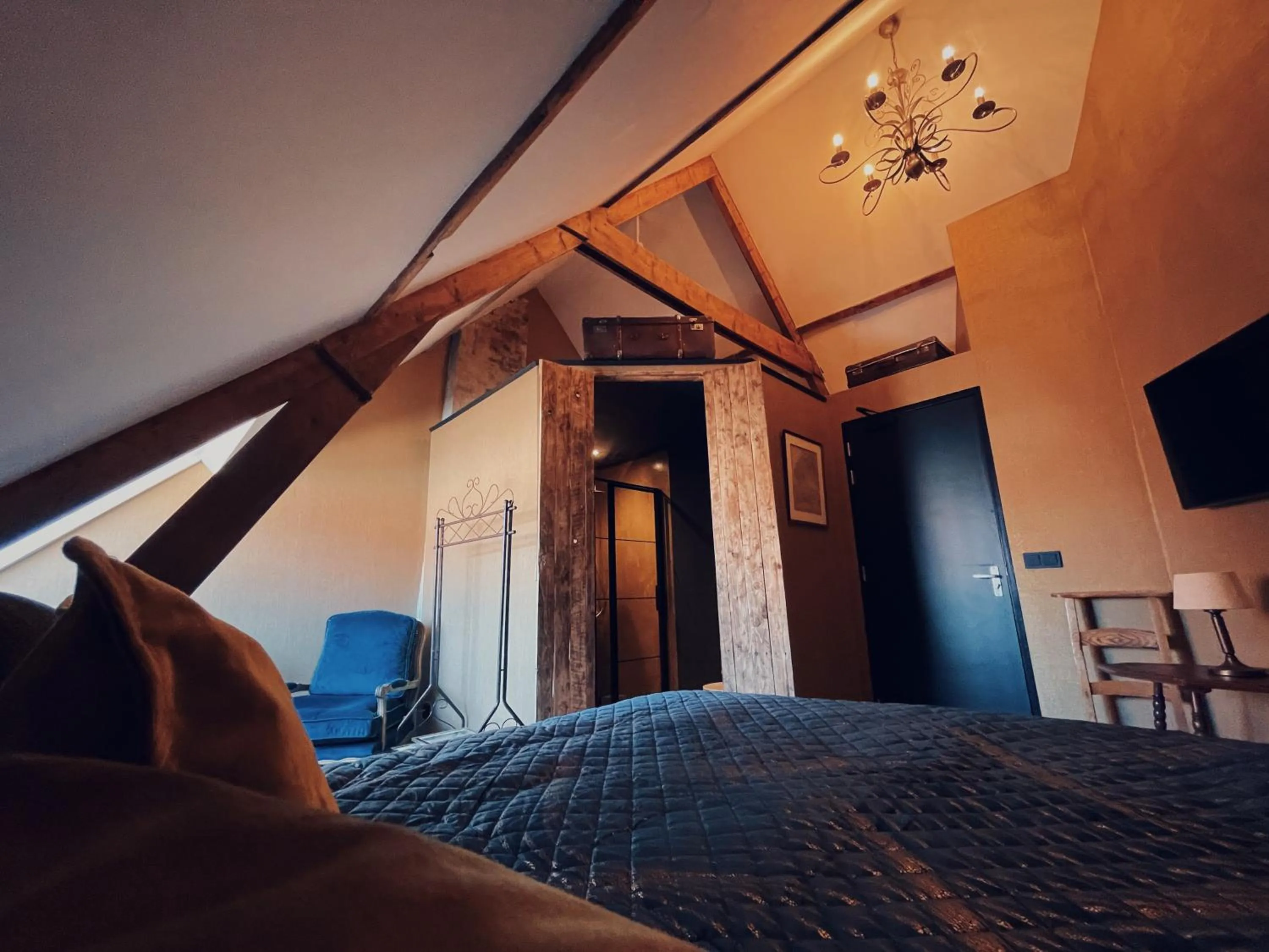 Photo of the whole room, Bed in Boutique Hotel Bajoene