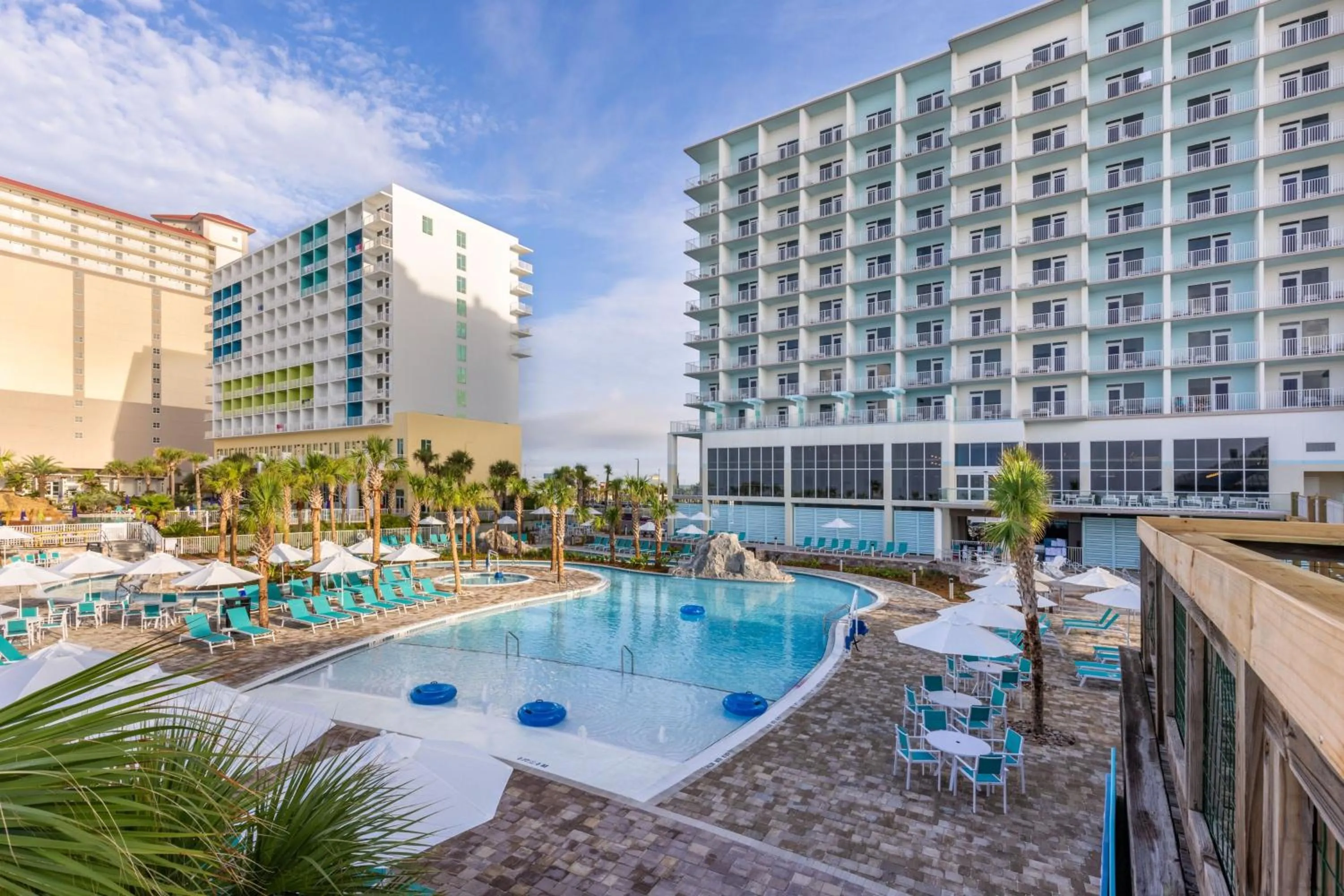 Swimming pool in Fairfield by Marriott Inn & Suites Pensacola Beach