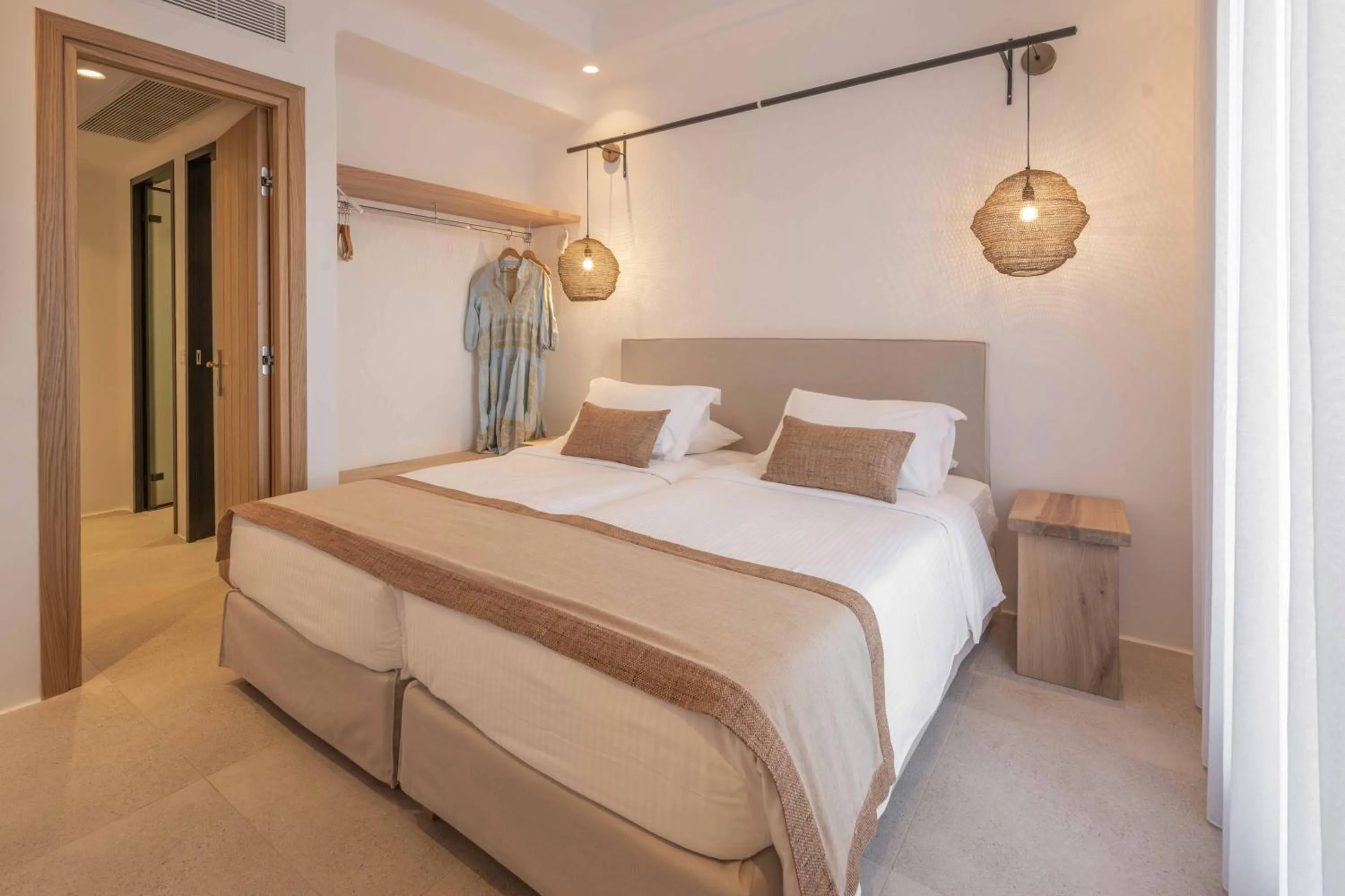 Bedroom, Bed in Argo Hotel