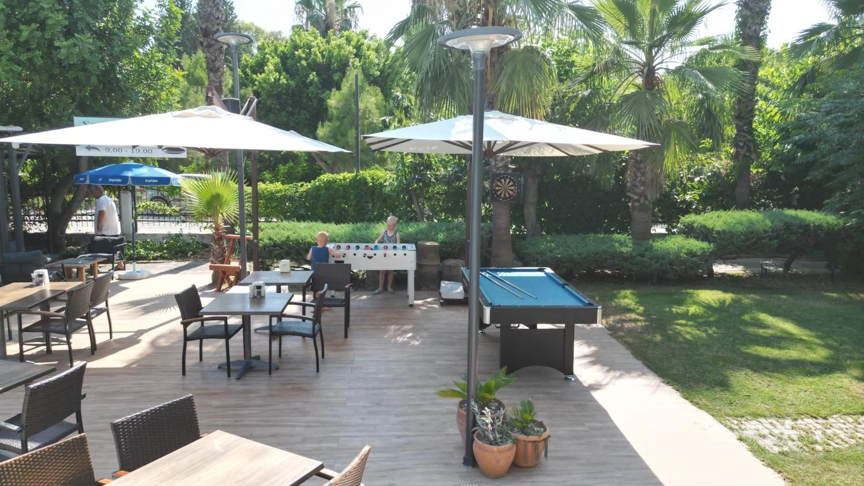 Garden in LEMAS SUITE HOTEL