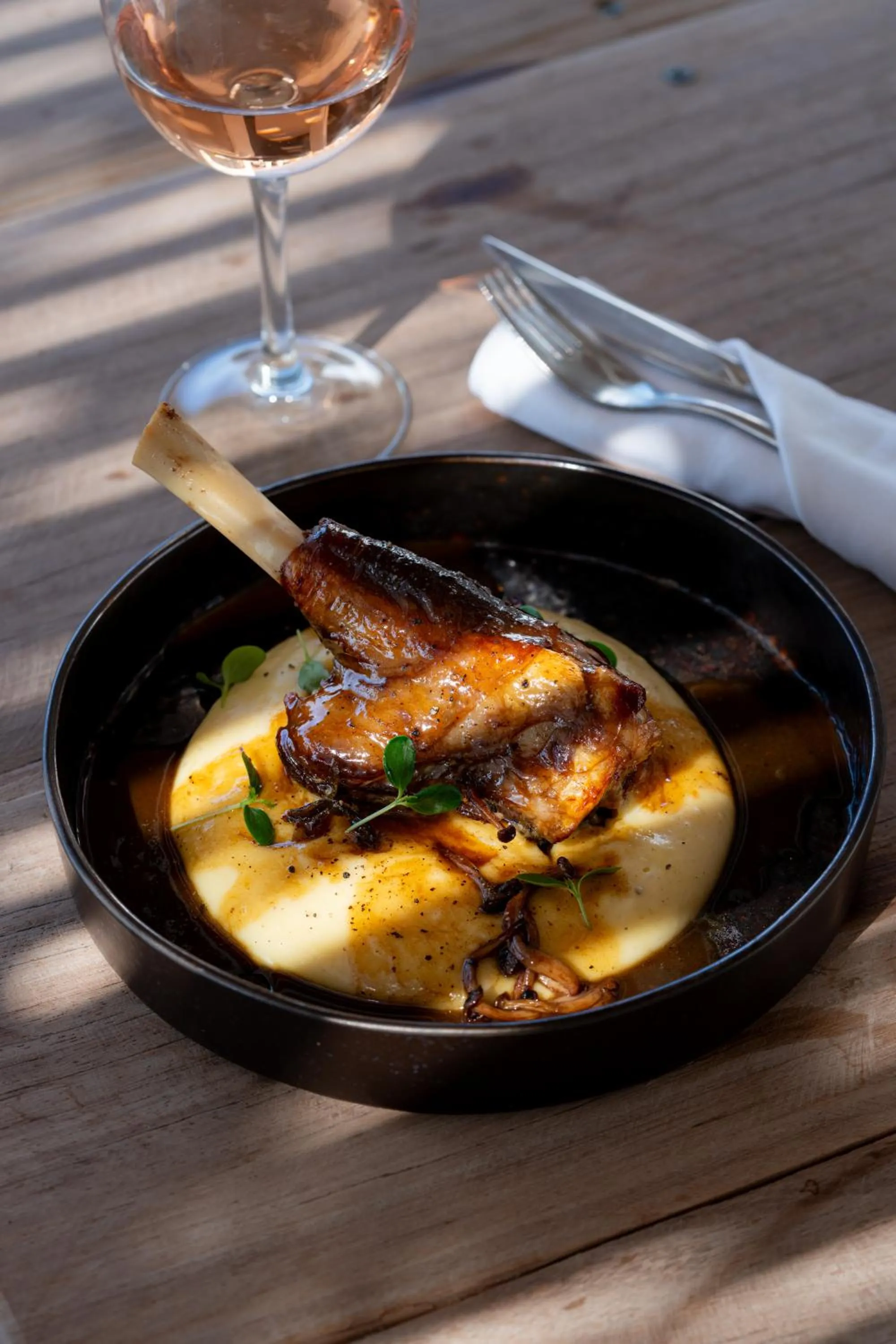 Restaurant/places to eat in Tharroe of Mykonos Boutique Hotel